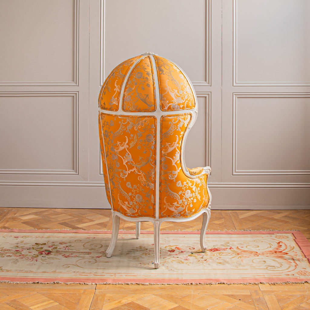 https://a.1stdibscdn.com/a-louis-xv-style-porters-chair-by-la-maison-london-for-sale-picture-9/f_23353/f_404869321720188532326/Capucine_Armchair_007_master.jpg