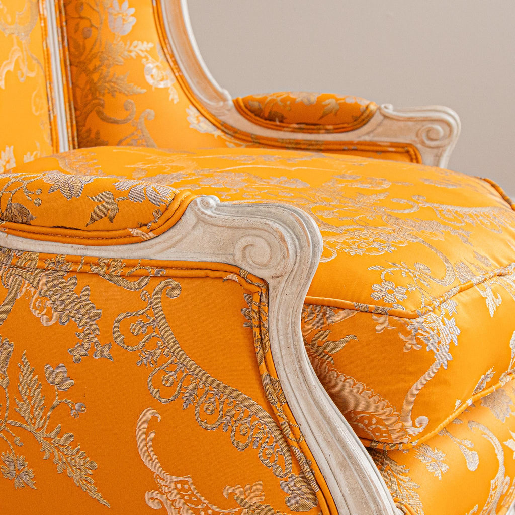 https://a.1stdibscdn.com/a-louis-xv-style-porters-chair-by-la-maison-london-for-sale-picture-4/f_23353/f_404869321720188537403/Capucine_Armchair_014_master.jpg