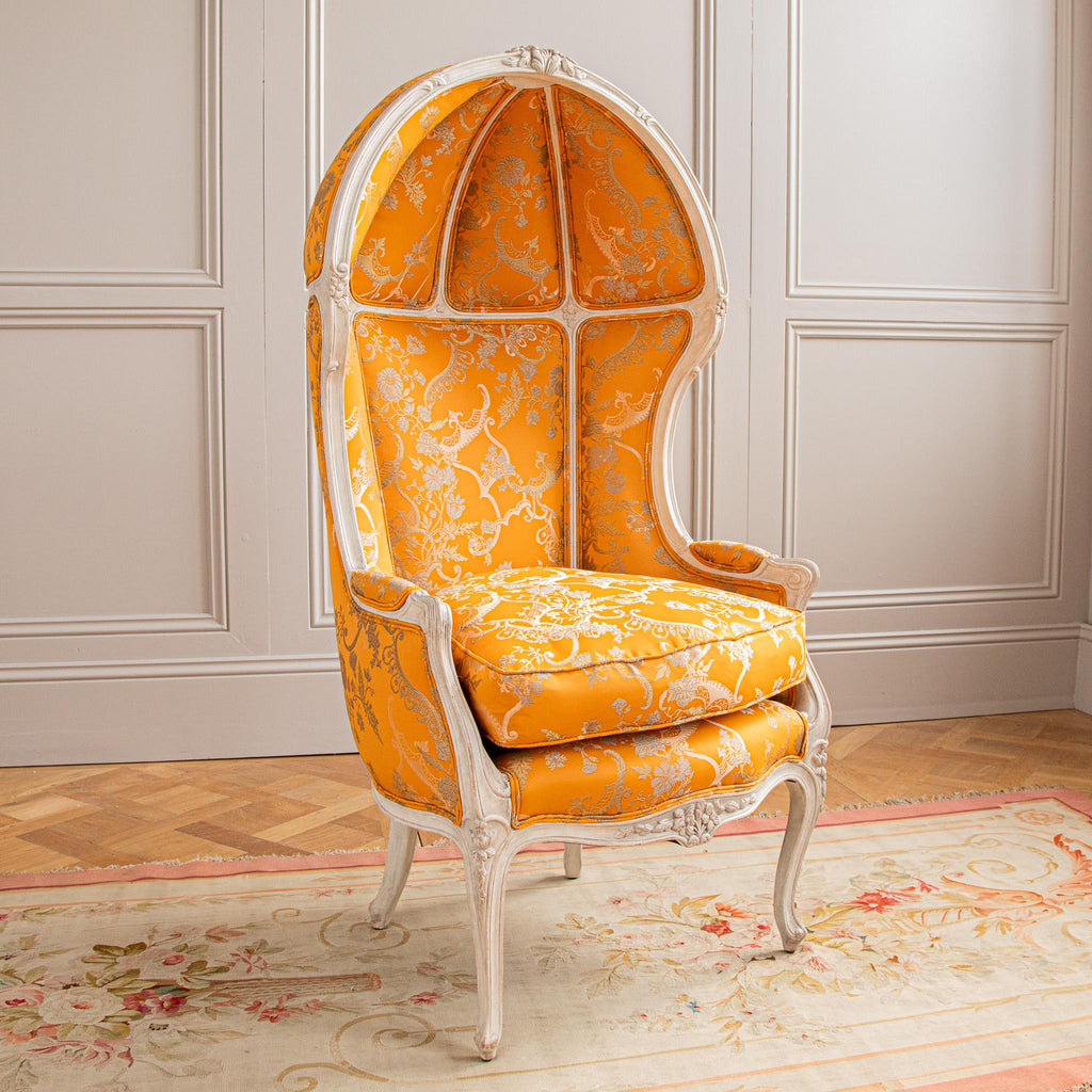 https://a.1stdibscdn.com/a-louis-xv-style-porters-chair-by-la-maison-london-for-sale-picture-6/f_23353/f_404869321720188536887/Capucine_Armchair_020_master.jpg