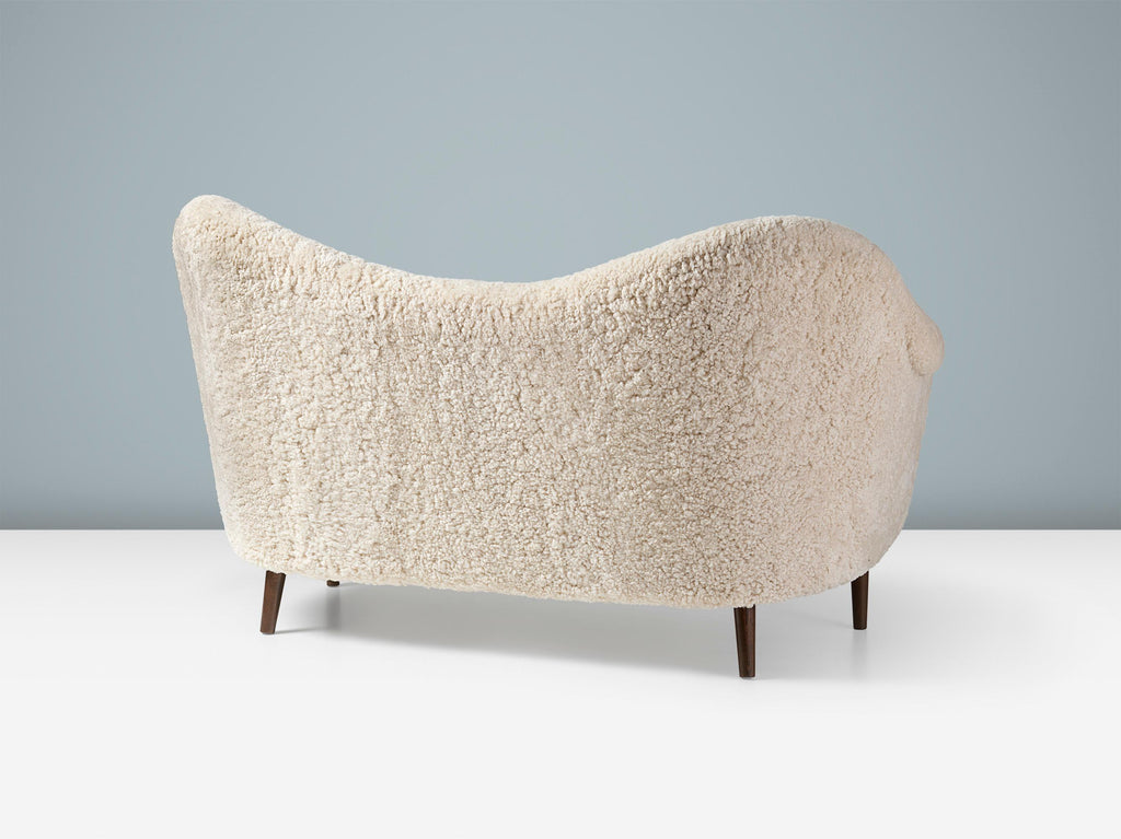 https://a.1stdibscdn.com/sheepskin-samspel-sofa-by-carl-malmsten-for-sale-picture-8/f_13332/f_435437321738969952510/Carl_Malmsten_Samspel_Sofa_OHS_Ver_Moonlight12626_r1_layered_4000px_copy_master.jpg