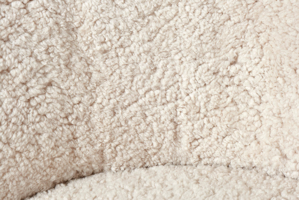 https://a.1stdibscdn.com/sheepskin-samspel-sofa-by-carl-malmsten-for-sale-picture-2/f_13332/f_435437321738969953059/Carl_Malmsten_Samspel_Sofa_OHS_Ver_Moonlight4563_r1_rgb_4500px_copy_master.jpg