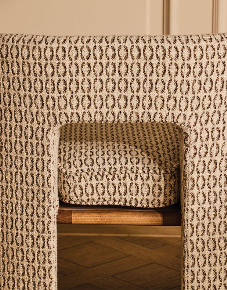 https://a.1stdibscdn.com/carlo-armchair-for-sale-picture-2/f_37373/f_484478721769096543333/Carlo_MD516_dettaglio_master.jpg
