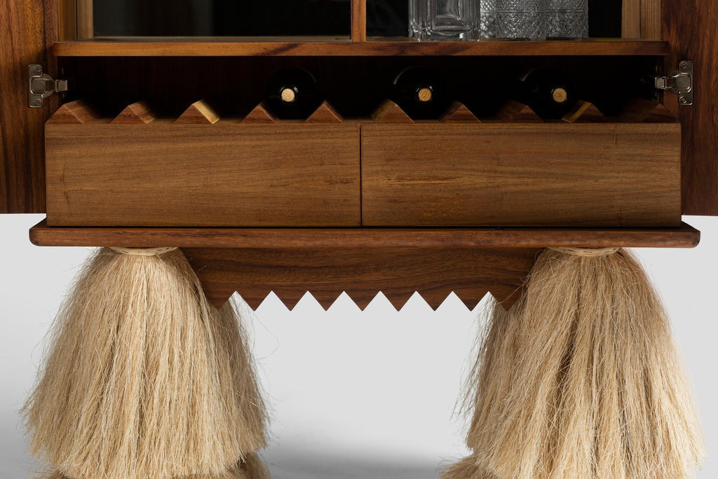 https://a.1stdibscdn.com/bar-cabinet-carmen-by-comite-de-proyectos-for-sale-picture-7/f_12192/f_435362321738952933077/Carmen_Comite_de_Proyectos_16_master.jpg