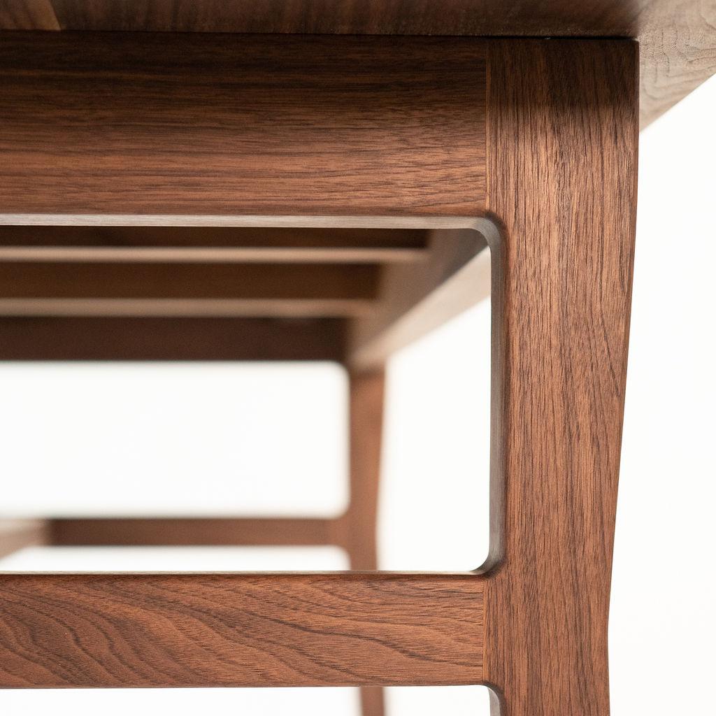 https://a.1stdibscdn.com/laurel-table-modern-walnut-dining-table-with-sculpted-joinery-for-sale-picture-4/f_53722/f_197961521594827100480/Carter_Comp_12_master.jpg