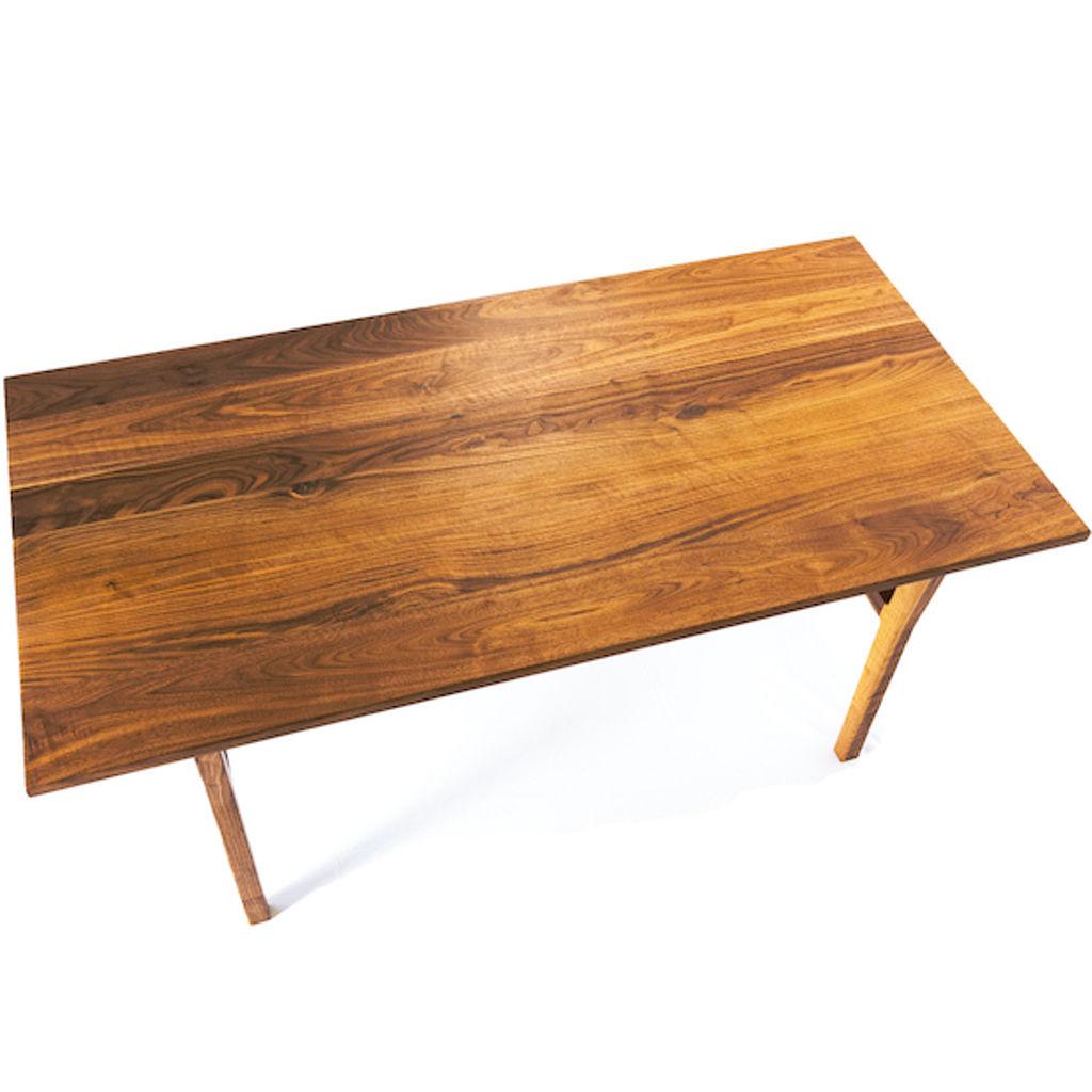 https://a.1stdibscdn.com/laurel-table-modern-walnut-dining-table-with-sculpted-joinery-for-sale-picture-7/f_53722/f_197961521594827119646/Carter_Comp_16_master.jpg