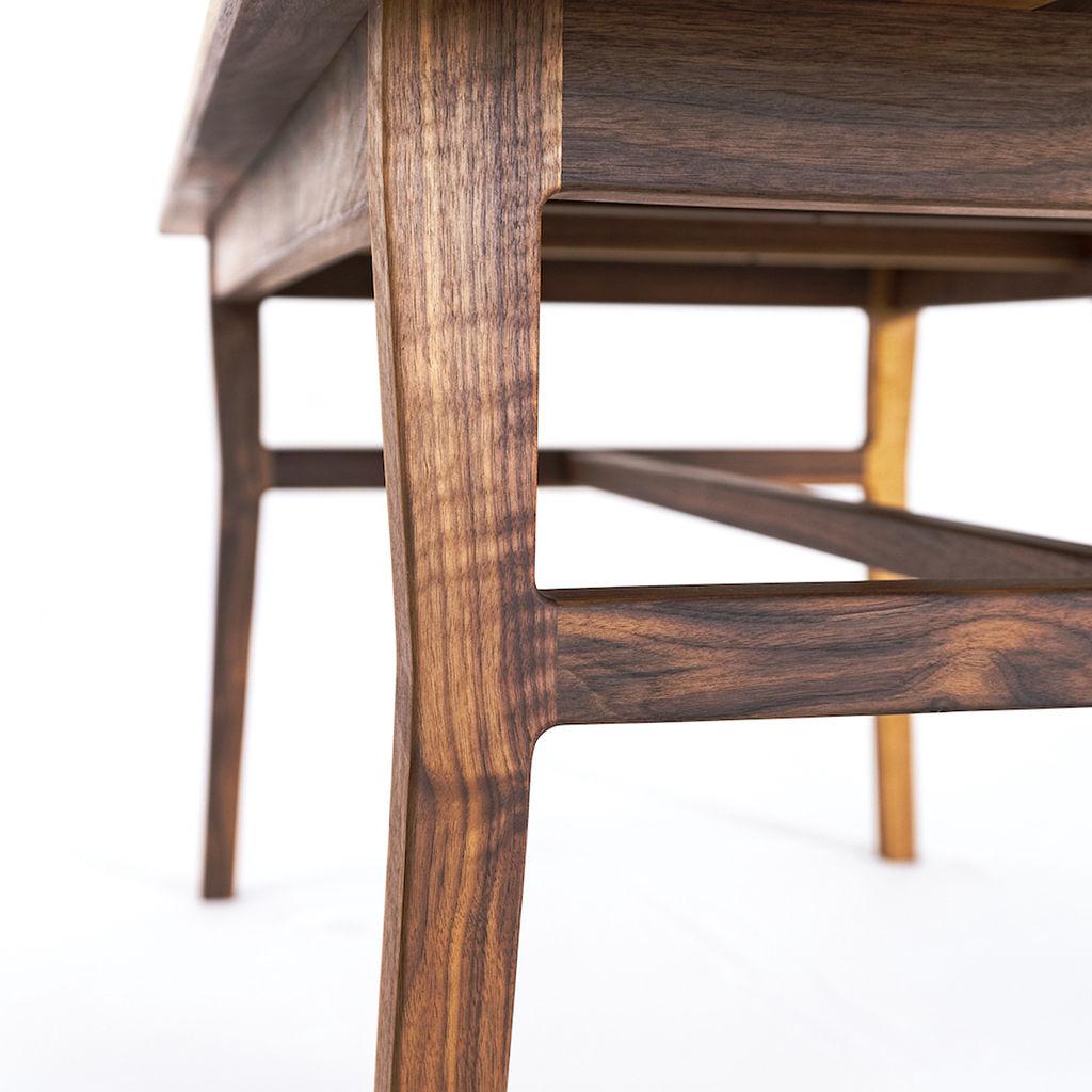 https://a.1stdibscdn.com/laurel-table-modern-walnut-dining-table-with-sculpted-joinery-for-sale-picture-8/f_53722/f_197961521594827120843/Carter_Comp_18_master.jpg