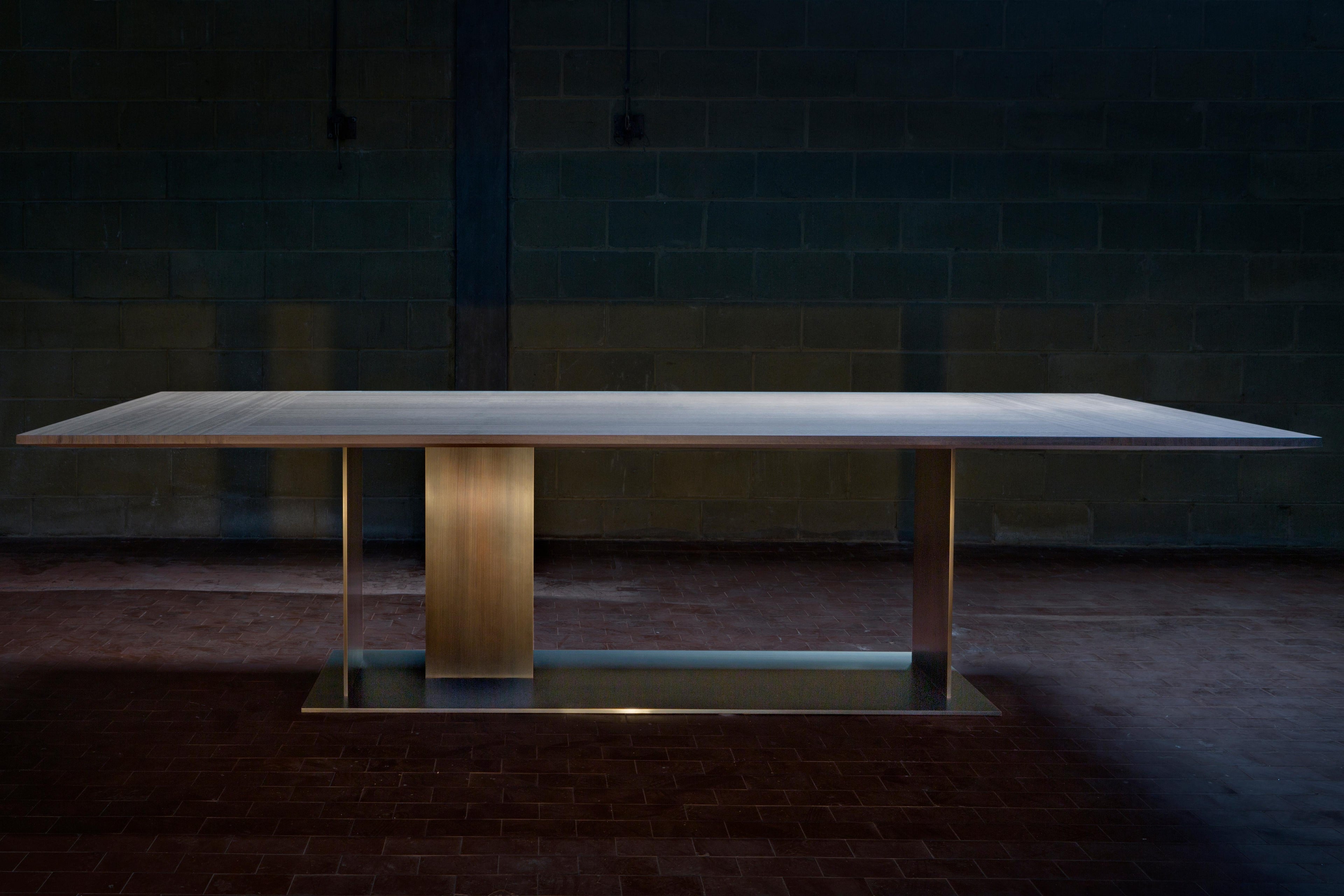 https://a.1stdibscdn.com/berlino-dining-table-in-matt-wood-for-sale-picture-7/f_62722/f_272843621644505143483/Casa_Casati_Berlino_04_master.jpg
