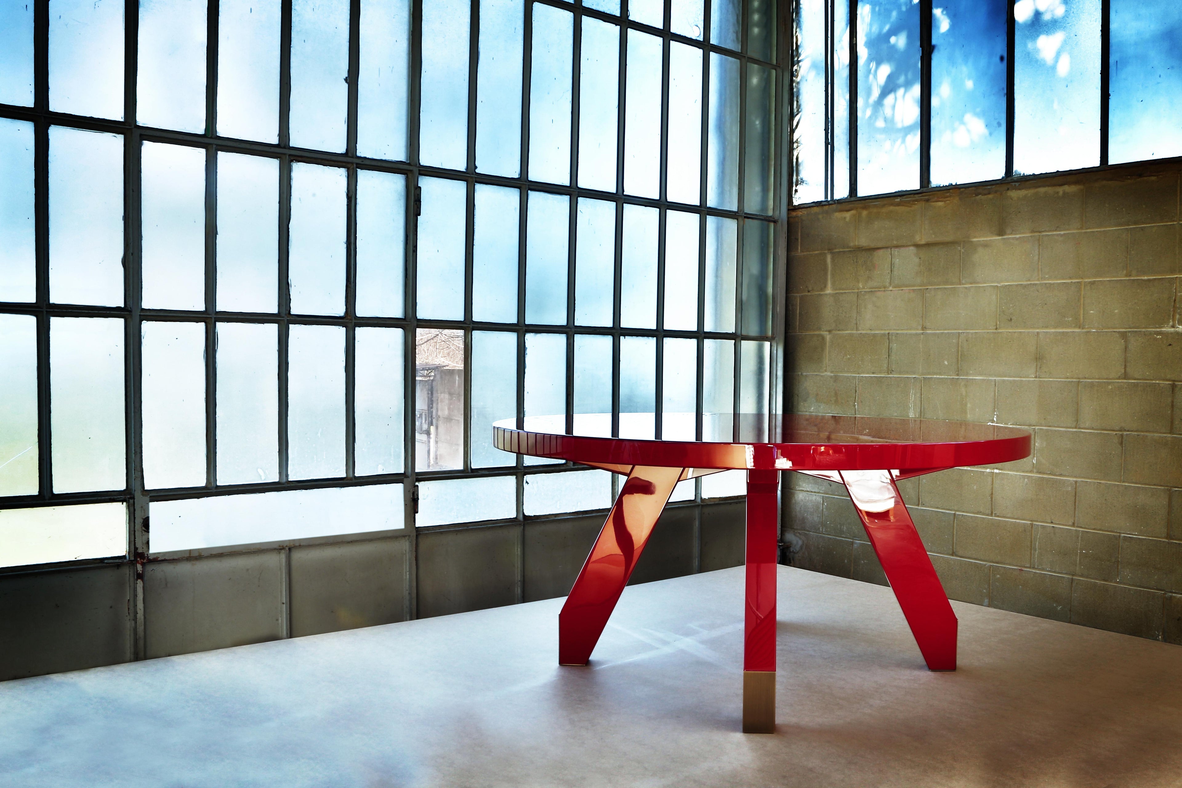 https://a.1stdibscdn.com/boscolo-the-round-table-lacquered-in-china-red-for-sale-picture-4/f_62722/f_278522421647622069821/Casa_Casati_Boscolo_01_master.jpg