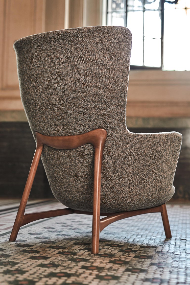 https://a.1stdibscdn.com/sublime-armchairs-contemporary-style-in-solid-wood-textiles-upholstery-for-sale-picture-17/f_35593/f_344598921685046679539/Century_0205_master.jpg?width=768