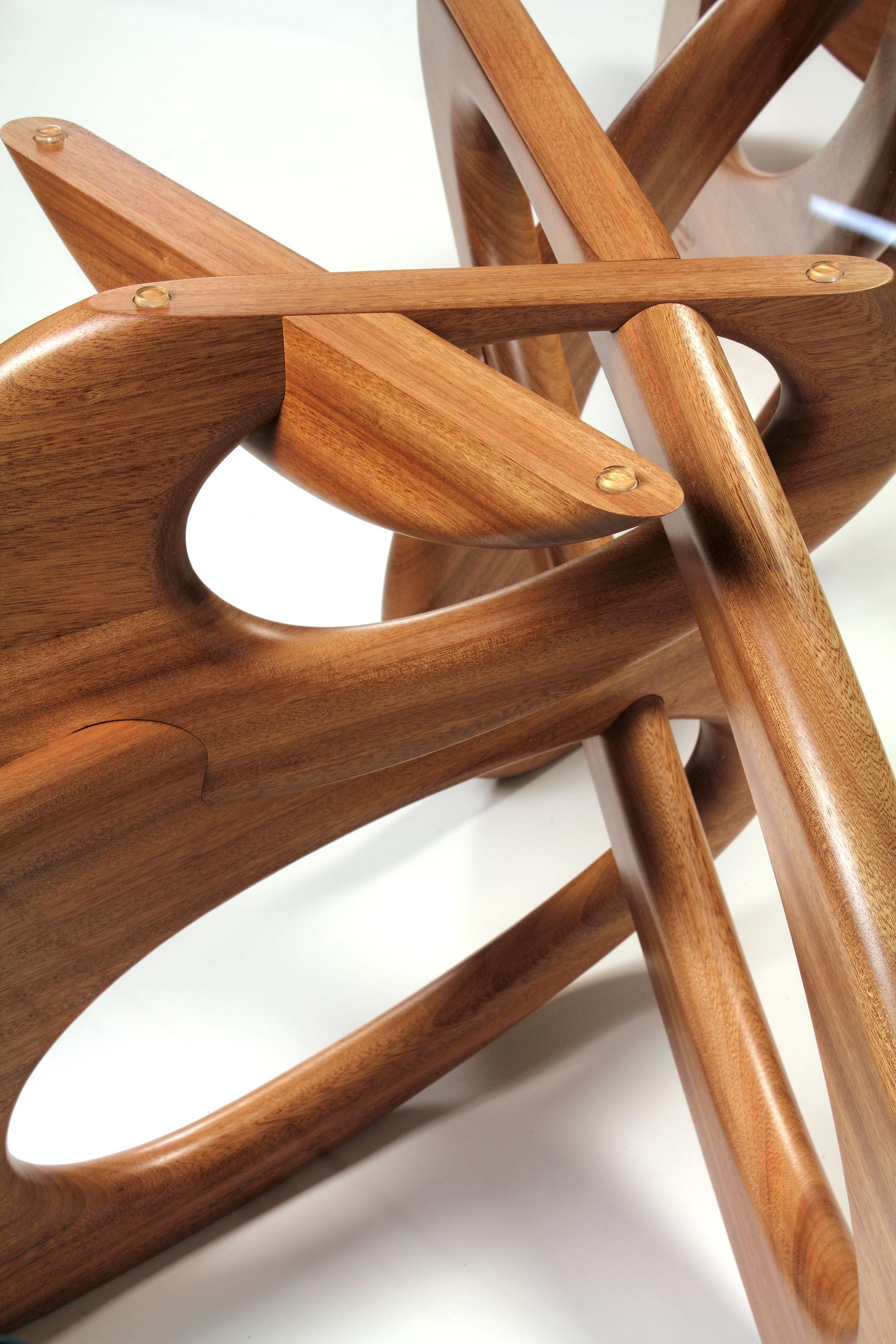 https://a.1stdibscdn.com/chained-up-reloaded-dining-table-by-barberini-gunnell-for-sale-picture-3/f_12192/f_426586021733783893846/Chained_up_Reloaded_barberini_and_gunnell_11_master.jpg
