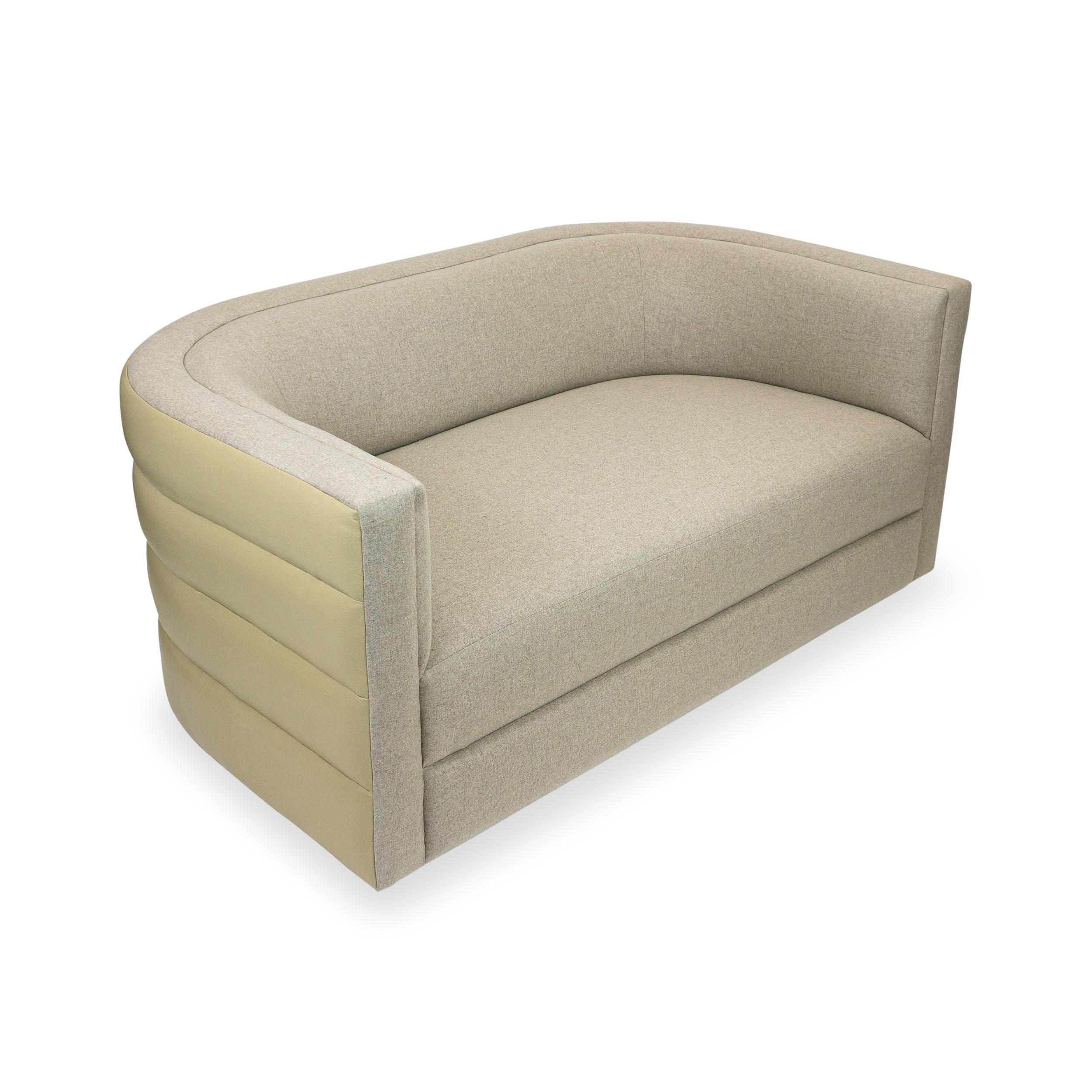 https://a.1stdibscdn.com/club-sofa-with-channel-tufting-customizable-for-sale-picture-5/f_21233/f_343996121684771336547/Channeled_Back_Love_Seat_Angle_Elelvation2_master.jpg