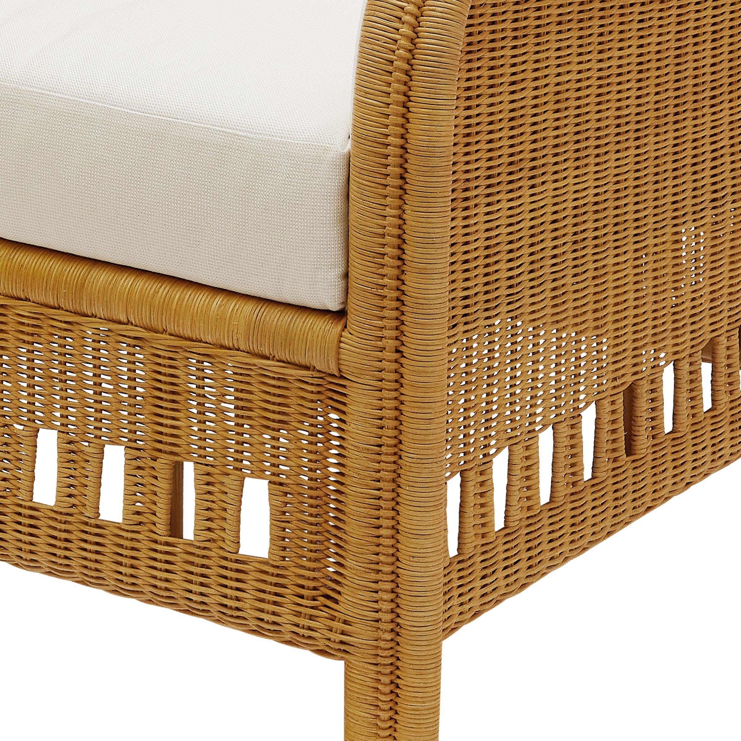 https://a.1stdibscdn.com/bunny-williams-home-charleston-armchair-for-sale-picture-6/f_83572/f_465180421757351123413/CharlestonArmChair_6_master.jpg