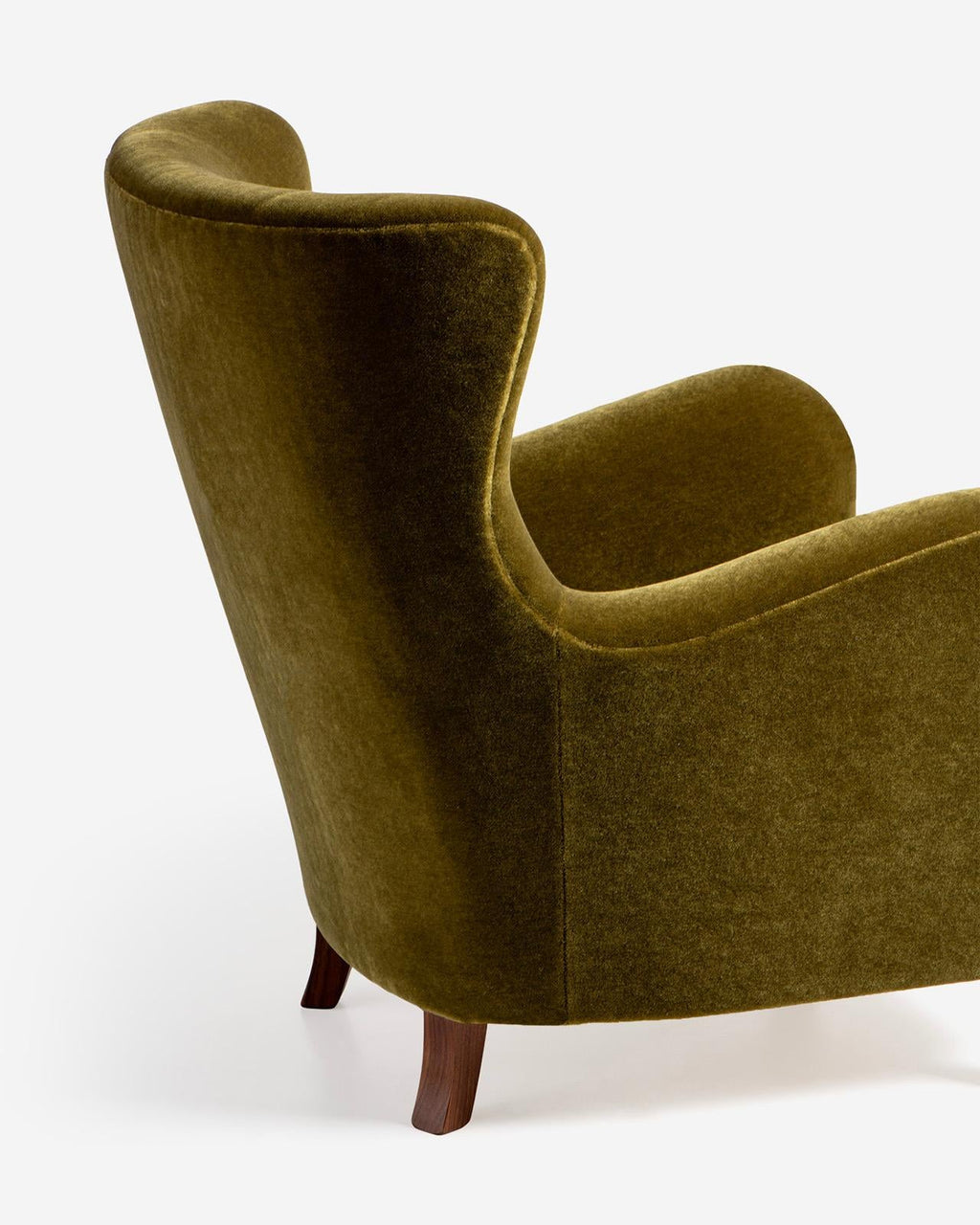 https://a.1stdibscdn.com/pair-of-mohair-velvet-sampo-wing-chairs-from-dagmar-for-sale-picture-5/f_13332/f_485416321769547836042/Christien_Sorensen_Sampo_Chair_PF_Bold_Army_Walnut_Detail_4_1600_master.jpg