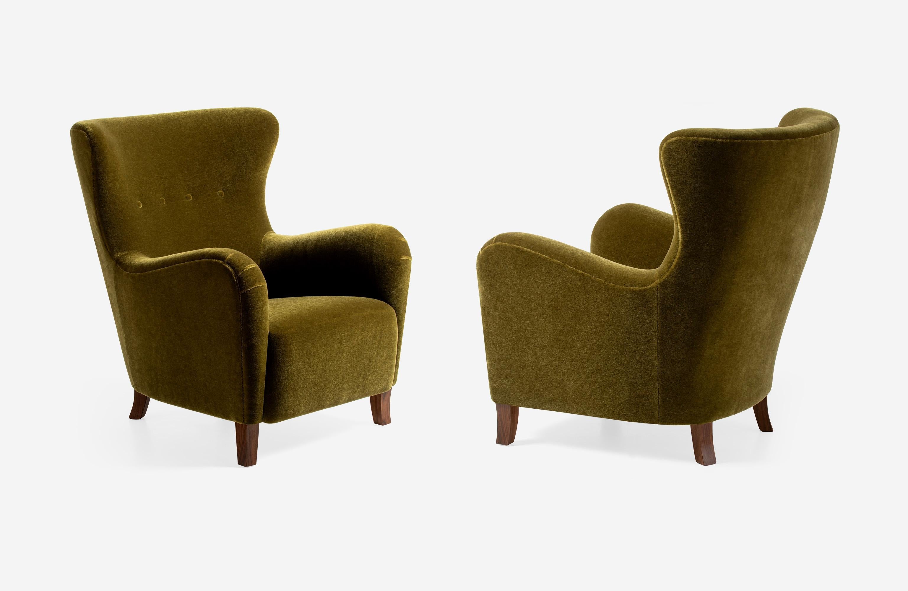 https://a.1stdibscdn.com/pair-of-mohair-velvet-sampo-wing-chairs-from-dagmar-for-sale-picture-2/f_13332/f_485416321769547953648/Christien_Sorensen_Sampo_Chair_PF_Bold_Army_Walnut_Pair_master.jpg