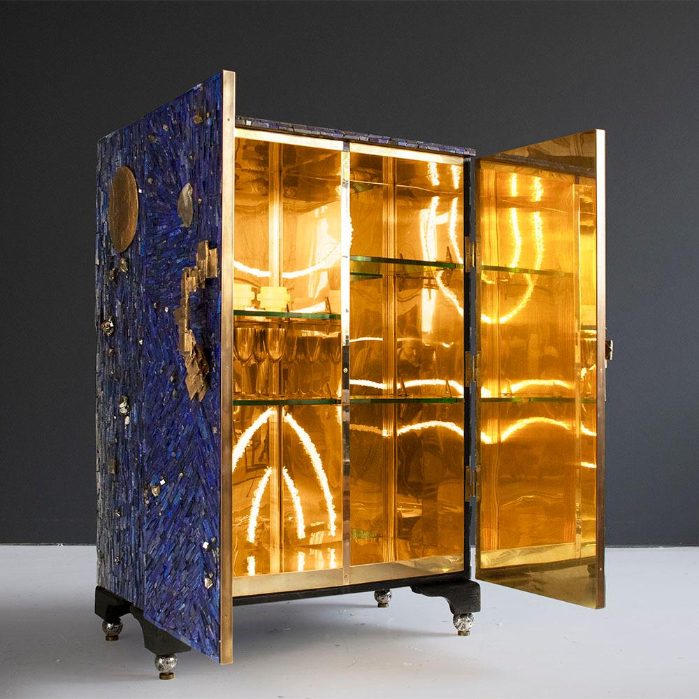 https://a.1stdibscdn.com/curiosity-cabinet-by-christopher-boots-for-sale-picture-7/f_12192/f_412276621724776546000/Christopher_Boots_Curiosity_Cabinet_7_master.jpg