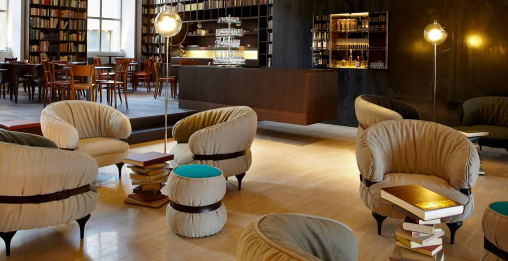 https://a.1stdibscdn.com/chubby-chic-armchair-with-belt-in-dark-brown-leather-by-moroso-for-diesel-for-sale-picture-6/archivesE/upload/f_16392/f_99113011519056872857/Chubby_Chic_Fiber_Armchair_Belt_Dark_Brown_Leather_Moroso_Diesel_13_master.jpg