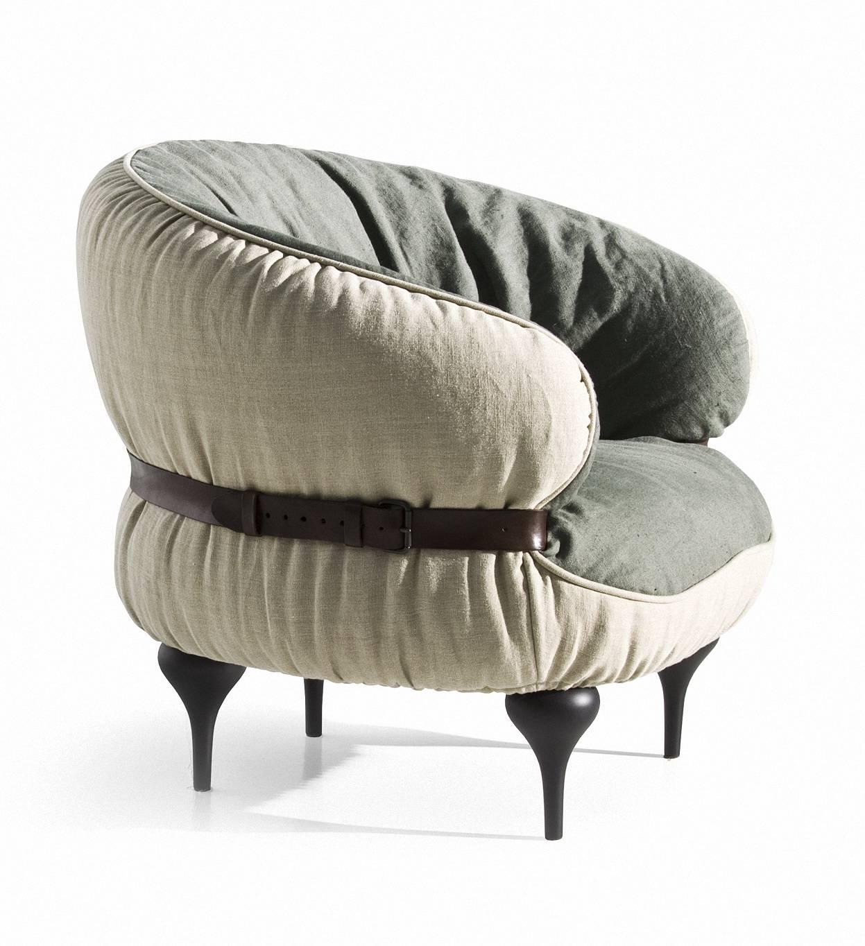 https://a.1stdibscdn.com/chubby-chic-armchair-with-belt-in-dark-brown-leather-by-moroso-for-diesel-for-sale-picture-2/archivesE/upload/f_16392/f_99113011519055774770/Chubby_Chic_Fiber_Armchair_Belt_Dark_Brown_Leather_Moroso_Diesel_4_master.jpg