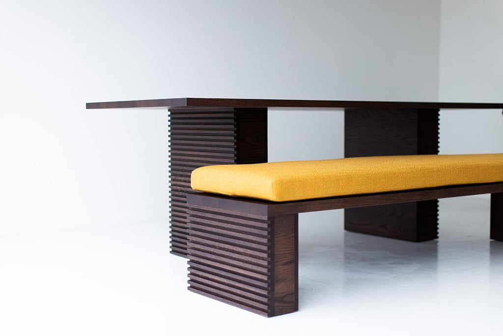 https://a.1stdibscdn.com/bertu-cicely-dining-table-with-chunky-leg-for-sale-picture-3/f_9720/f_324560021674838974138/Cicely_Dining_Table_Chunky_Leg_03_1__master.jpg