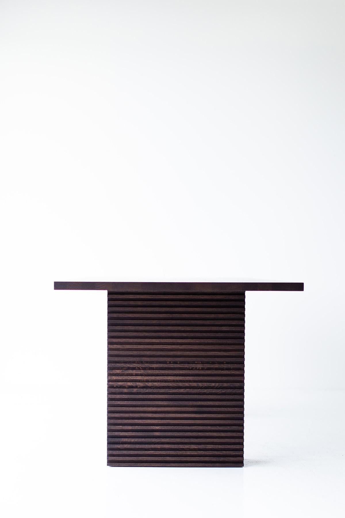 https://a.1stdibscdn.com/bertu-cicely-dining-table-with-chunky-leg-for-sale-picture-4/f_9720/f_324560021674838974293/Cicely_Dining_Table_Chunky_Leg_04_1__master.jpg