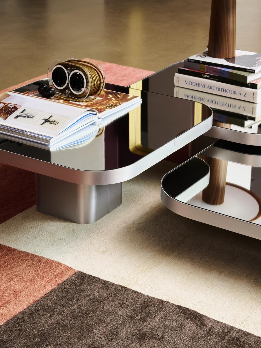 https://a.1stdibscdn.com/customizable-classicon-bow-coffee-table-by-guilherme-torres-for-sale-picture-2/f_44632/f_447604421745611230500/ClassiCon_cassis_rug_nettle_bow_table_aluminium_detail_photo_frinzel_master.jpg