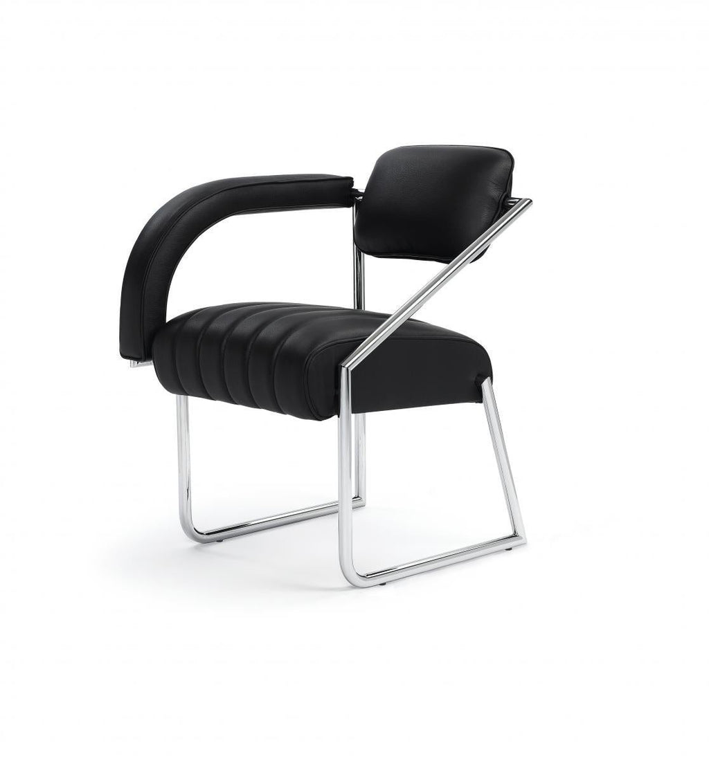 https://a.1stdibscdn.com/armchair-in-leather-black-classicon-non-conformist-armchair-design-eileen-gray-for-sale-picture-2/f_105752/f_487287121770657660837/ClassiCon_non_conformist_armchair_leather_black_40_master.jpg
