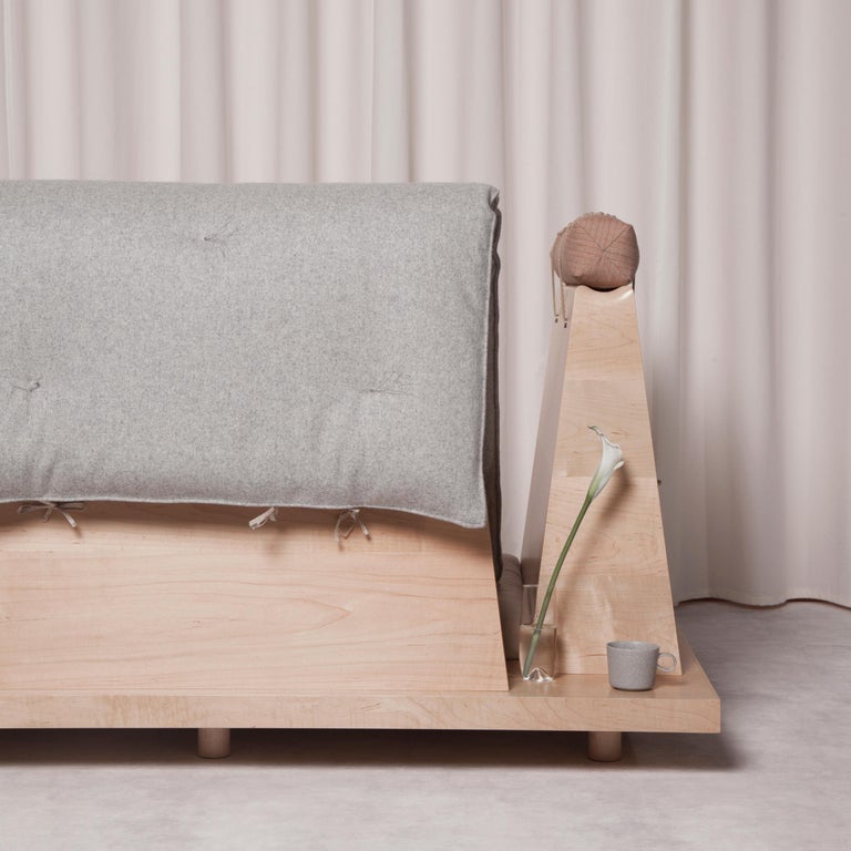 https://a.1stdibscdn.com/zabuton-sofa-handmade-japanese-futon-on-modular-maple-frame-kvadrat-for-sale-picture-8/f_32441/f_224947321613008688194/Closeup_61_closeup_119_mg_7137_s_master.jpg?width=768
