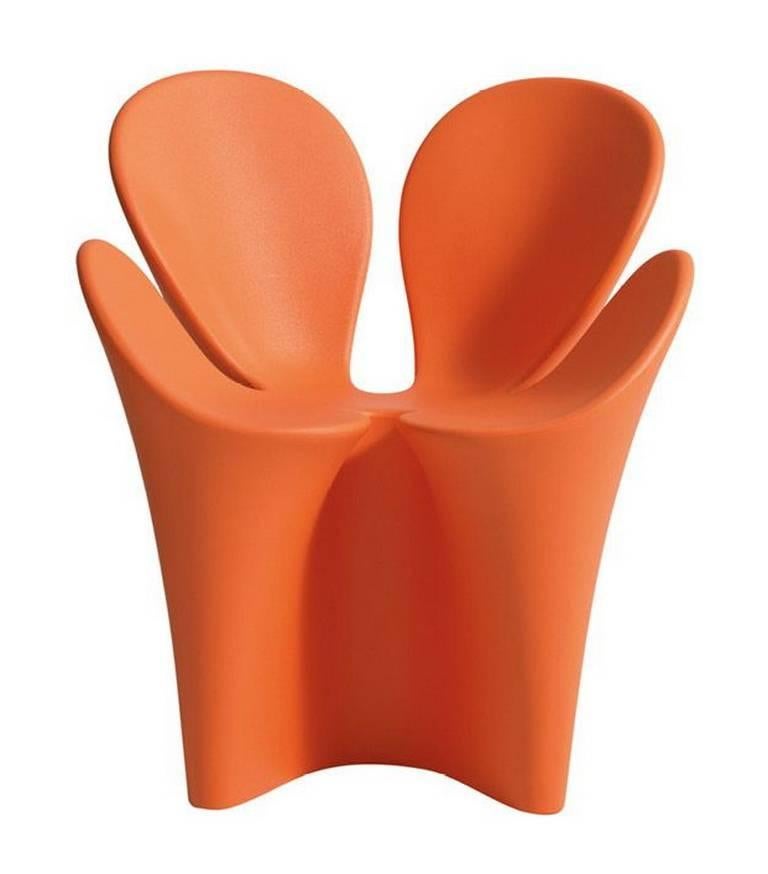 https://a.1stdibscdn.com/archivesE/upload/f_16392/1506327837183/Clover_Armchair_Ron_Arad_Driade_Polyethylene_42_master.jpg