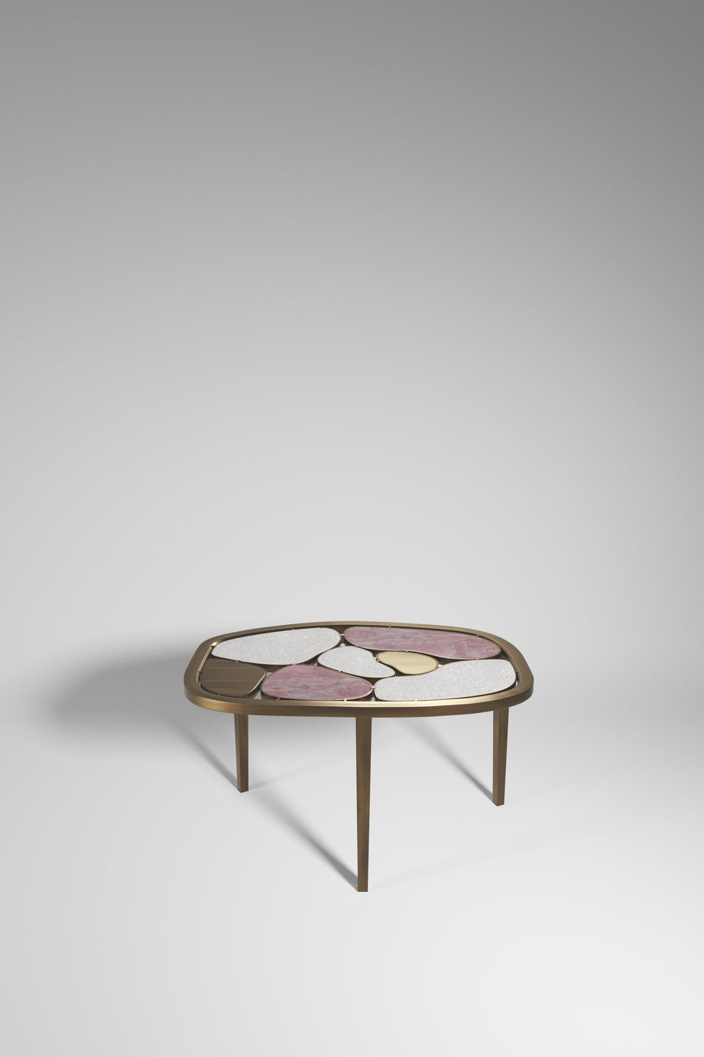 https://a.1stdibscdn.com/shagreen-and-quartz-nesting-coffee-tables-with-brass-details-by-kifu-paris-for-sale-picture-4/f_45491/f_468170521758853613727/Coffee_Tables_Nessting_QUARTZ_ROSE0000_master.jpg