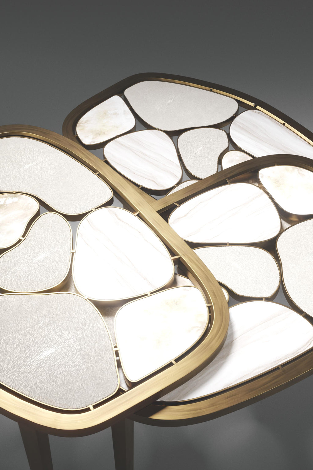 https://a.1stdibscdn.com/shagreen-quartz-onyx-nesting-coffee-tables-brass-details-by-kifu-paris-for-sale-picture-4/f_45491/f_468030621758780169002/Coffee_Tables_Nesting_D1_STN10_STN90003_master.jpg