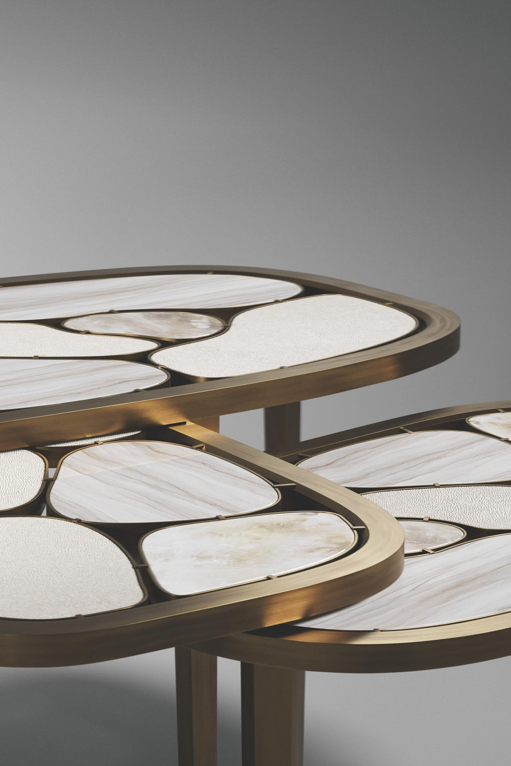 https://a.1stdibscdn.com/shagreen-quartz-onyx-nesting-coffee-table-with-brass-details-by-kifu-paris-for-sale-picture-6/f_45491/f_468170321758852488002/Coffee_Tables_Nesting_D1_STN10_STN90004_master.jpg