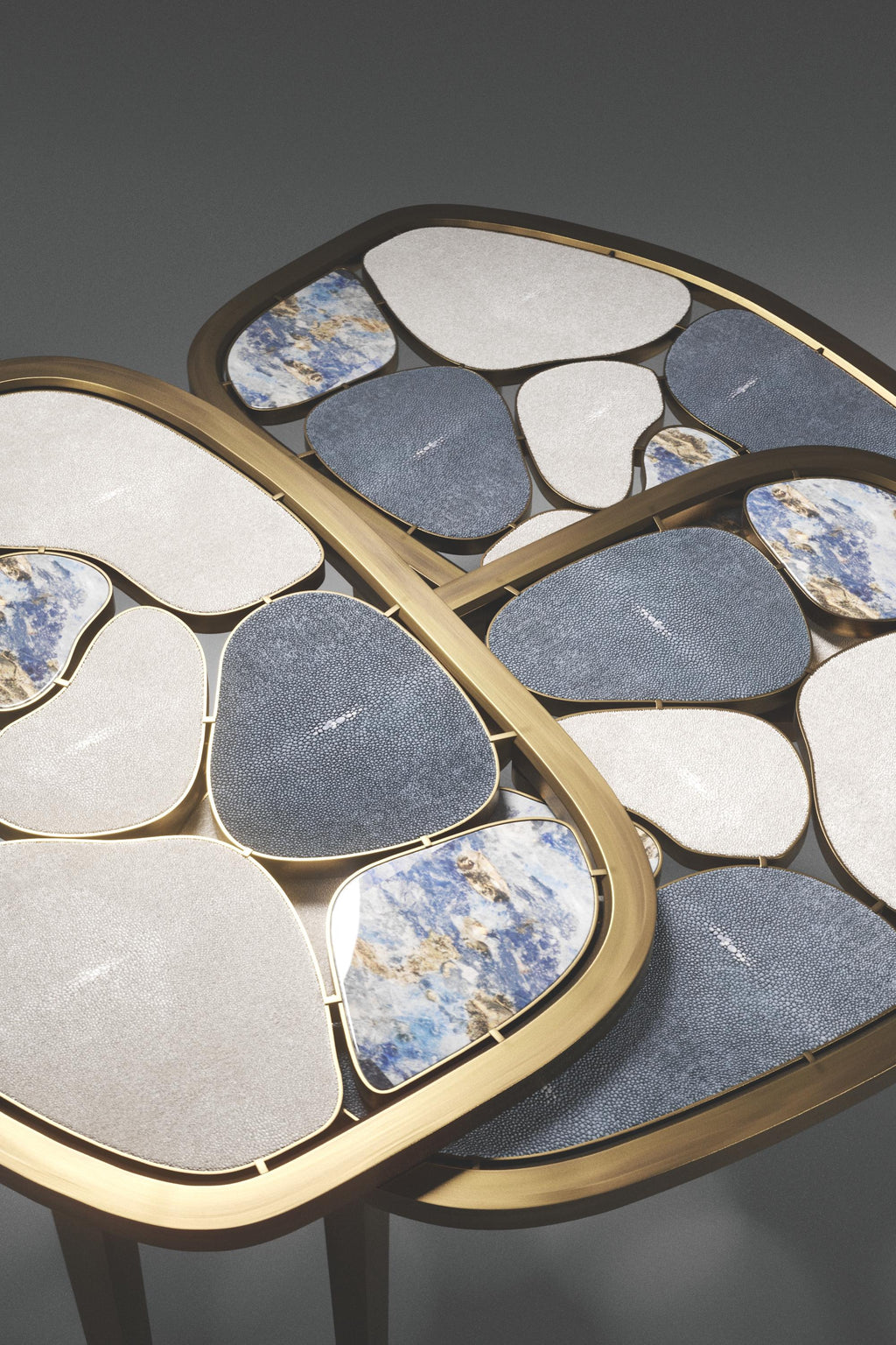 https://a.1stdibscdn.com/shagreen-quartz-onyx-nesting-coffee-tables-with-brass-details-by-kifu-paris-for-sale-picture-17/f_45491/f_468170221758852004675/Coffee_Tables_Nesting_LAZU0003_master.jpg