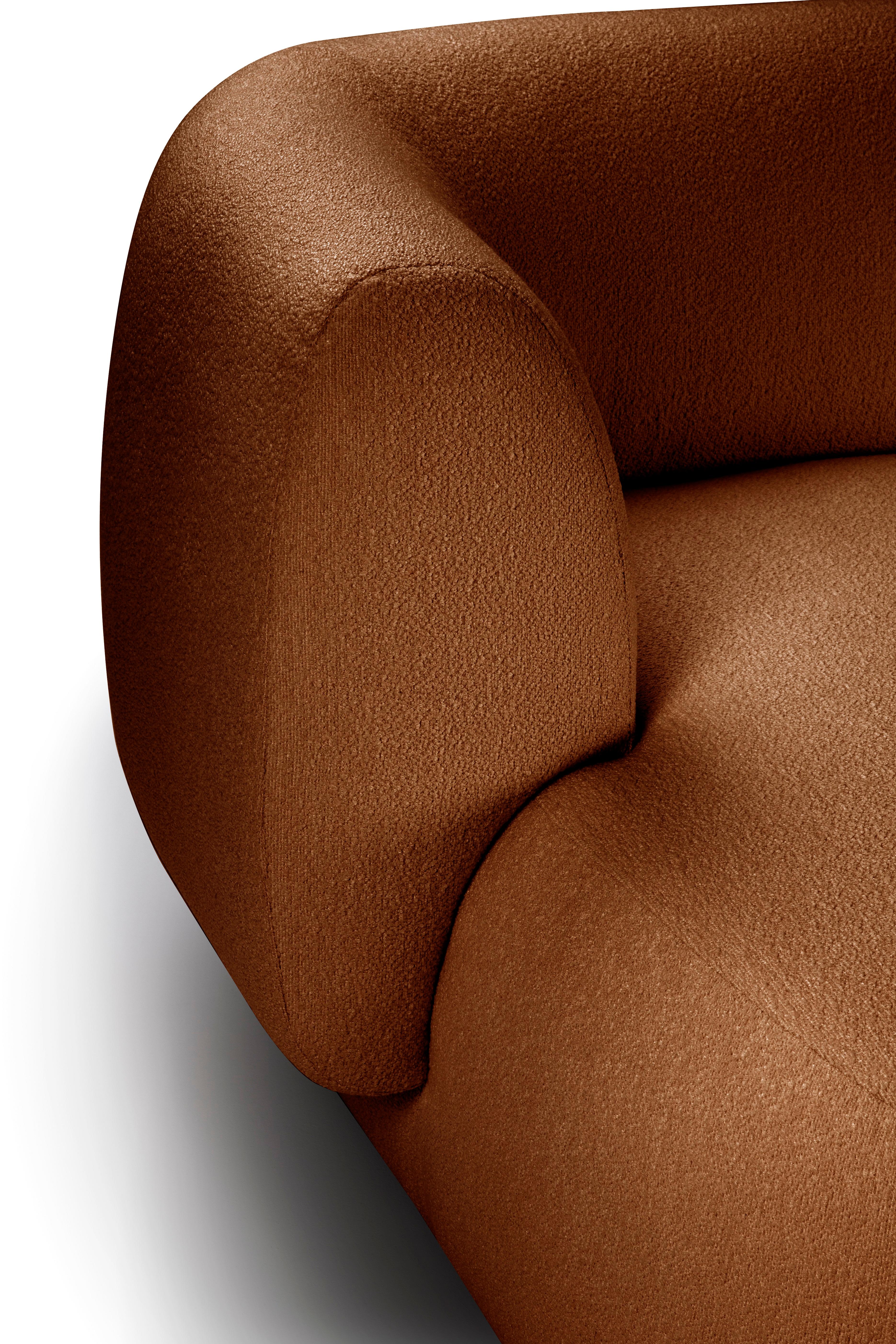 https://a.1stdibscdn.com/hug-modular-sofa-by-collector-for-sale-picture-4/f_12192/f_319623521672264973740/Collector_hug_modular_sofa_BoucleGold_Detail_master.jpg