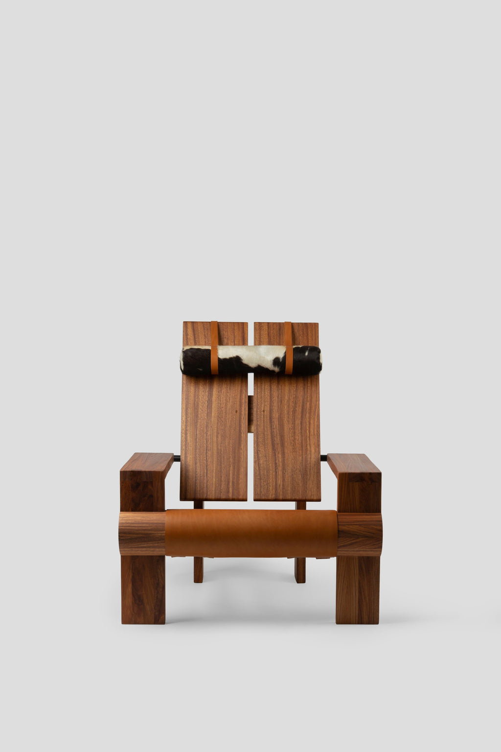 https://a.1stdibscdn.com/san-francisco-chair-leather-and-dark-tropical-wood-contemporary-mexican-design-for-sale-picture-2/f_38111/f_317640321671172033360/Comit_de_proyectos_Silla_San_Francisco_10_master.jpg