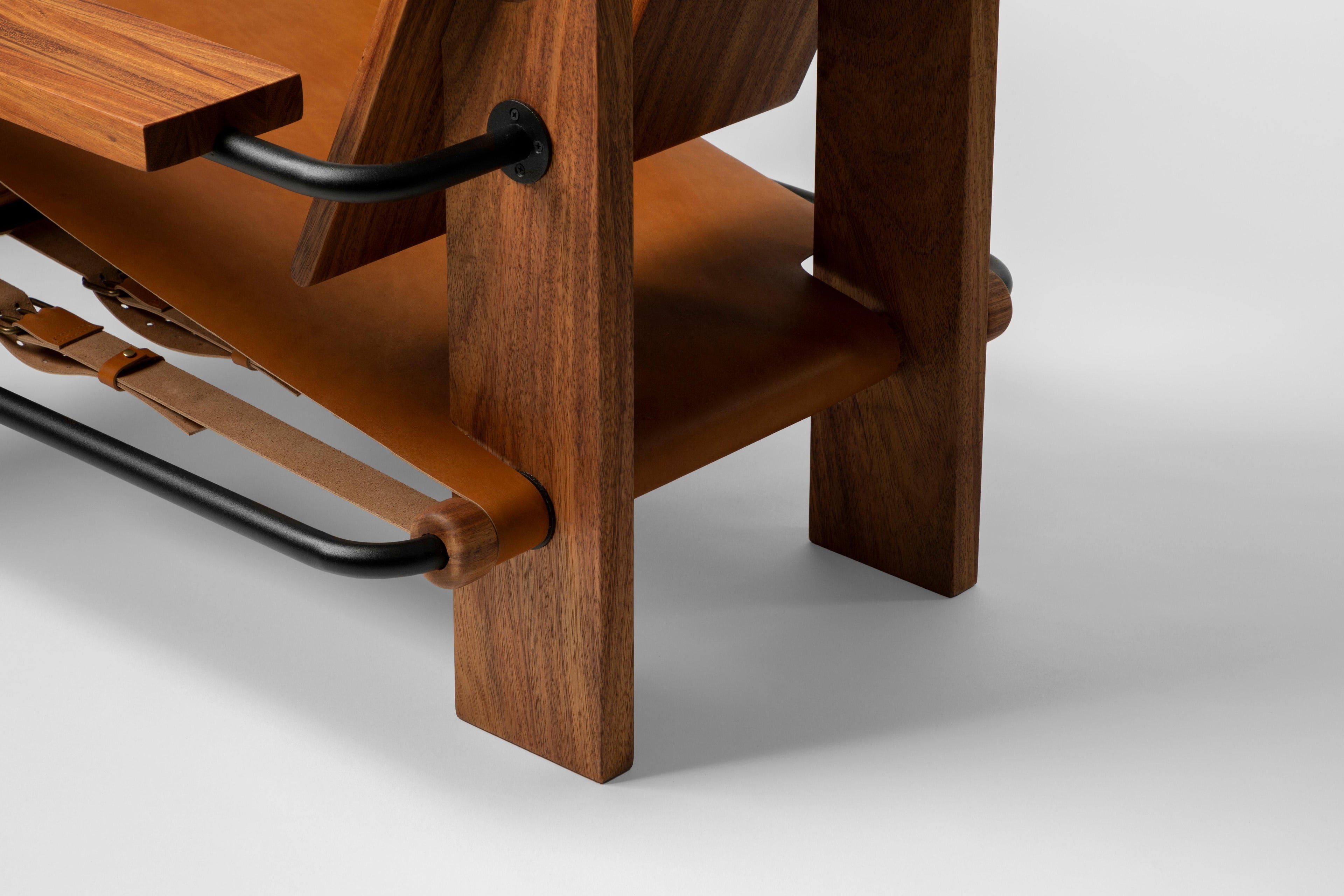 https://a.1stdibscdn.com/san-francisco-chair-leather-and-dark-tropical-wood-contemporary-mexican-design-for-sale-picture-4/f_38111/f_317640321671172020692/Comit_de_proyectos_Silla_San_Francisco_17_master.jpg
