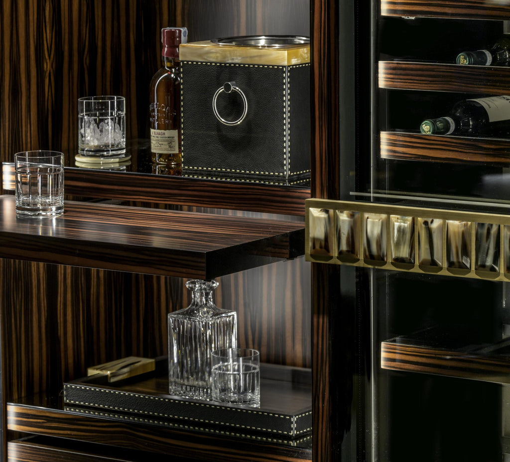 https://a.1stdibscdn.com/manhattan-wine-cellar-in-makassar-ebony-veneer-brass-horn-by-arcahorn-for-sale-picture-3/f_12192/f_489893821772114099930/Contenitori_e_librerie_Manhattan_cantina_di_conservazione_dettaglio_ambientata_Arcahorn_scaled_master.jpg