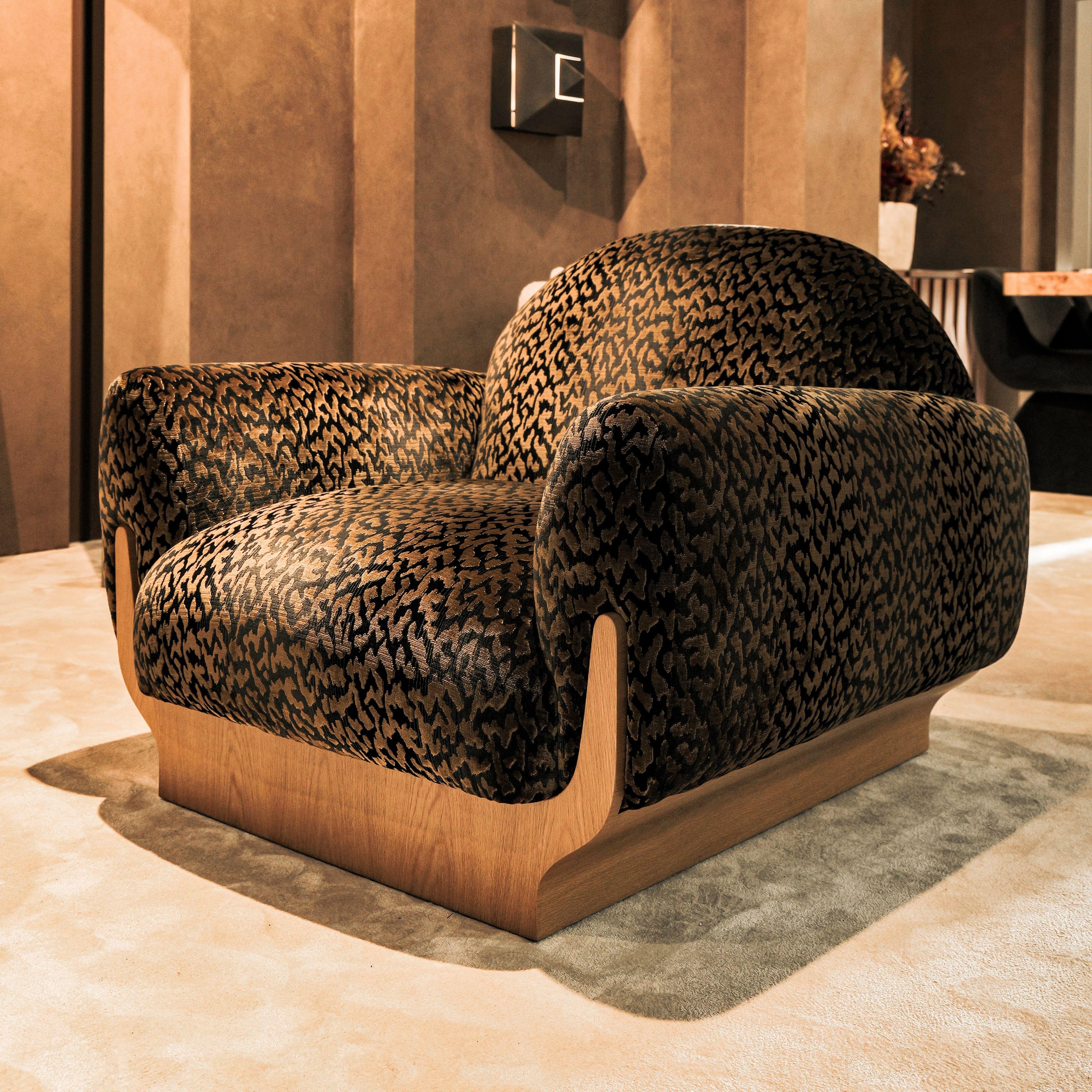 https://a.1stdibscdn.com/copacabana-sofa-armchair-natural-oak-wood-base-com-col-option-made-in-portugal-for-sale-picture-12/f_63222/f_404157921778259586886/Copacabana_sofa_Armchair_fabric_COM_aldeco_oak_base_made_in_portugal_duistt_3_master.jpg