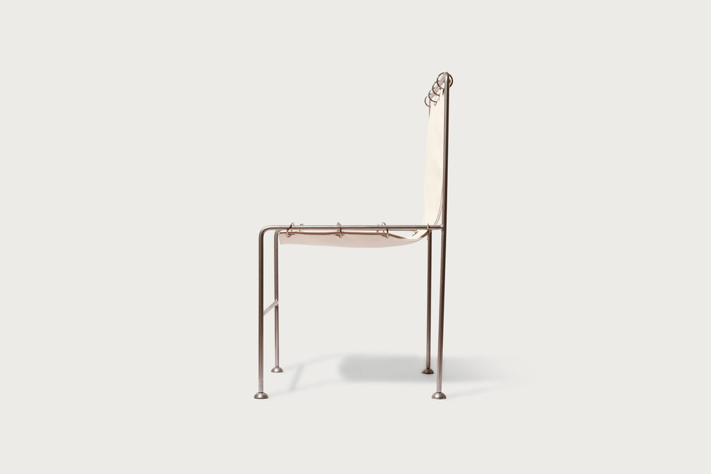 https://a.1stdibscdn.com/institution-sculptural-chair-white-lamb-leather-for-sale-picture-3/f_69682/f_461039521754066112658/Copy_of_Registro_MAIKA_Chair_2_master.jpg