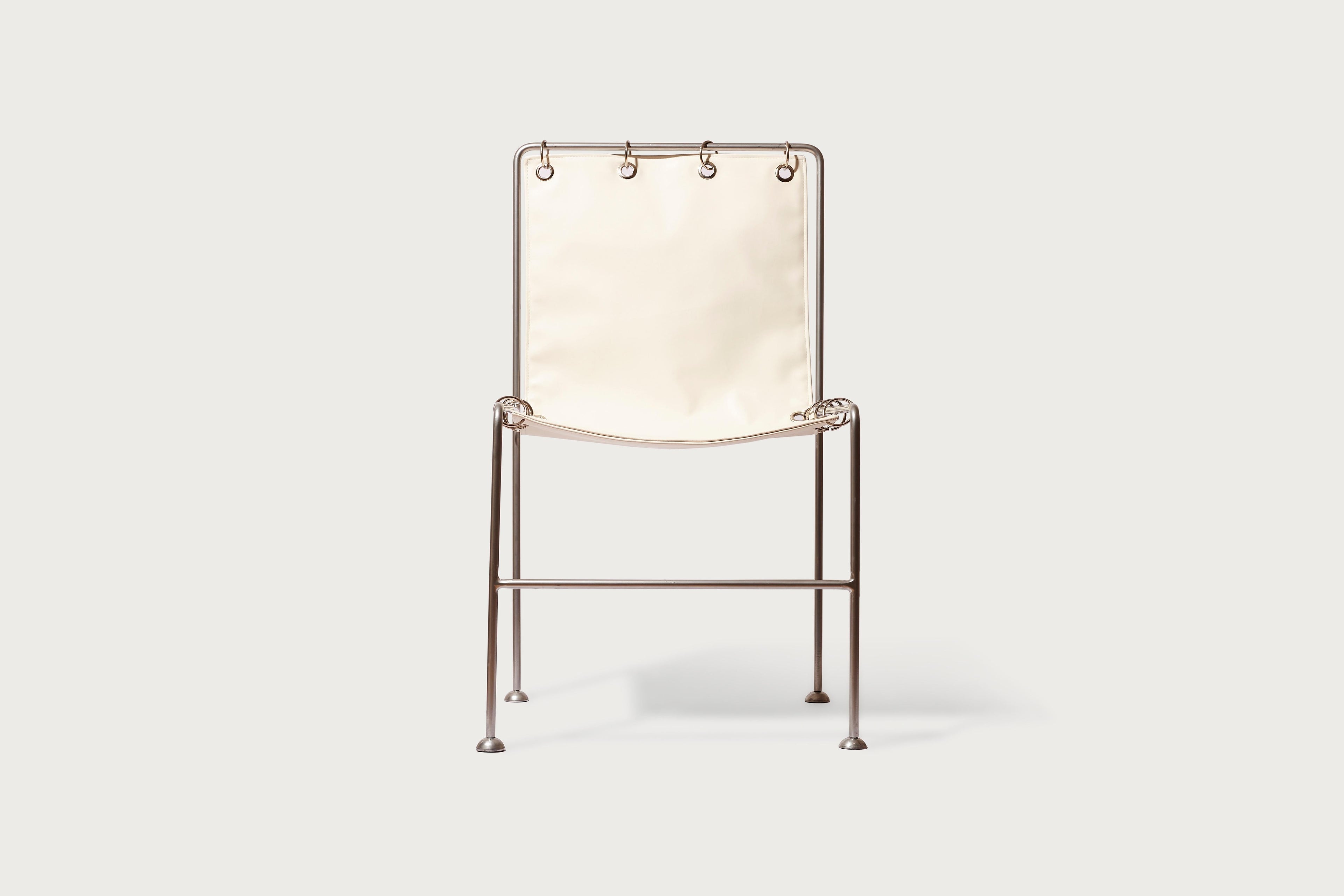 https://a.1stdibscdn.com/institution-sculptural-chair-white-lamb-leather-for-sale-picture-2/f_69682/f_461039521754066111902/Copy_of_Registro_MAIKA_Chair_3_master.jpg