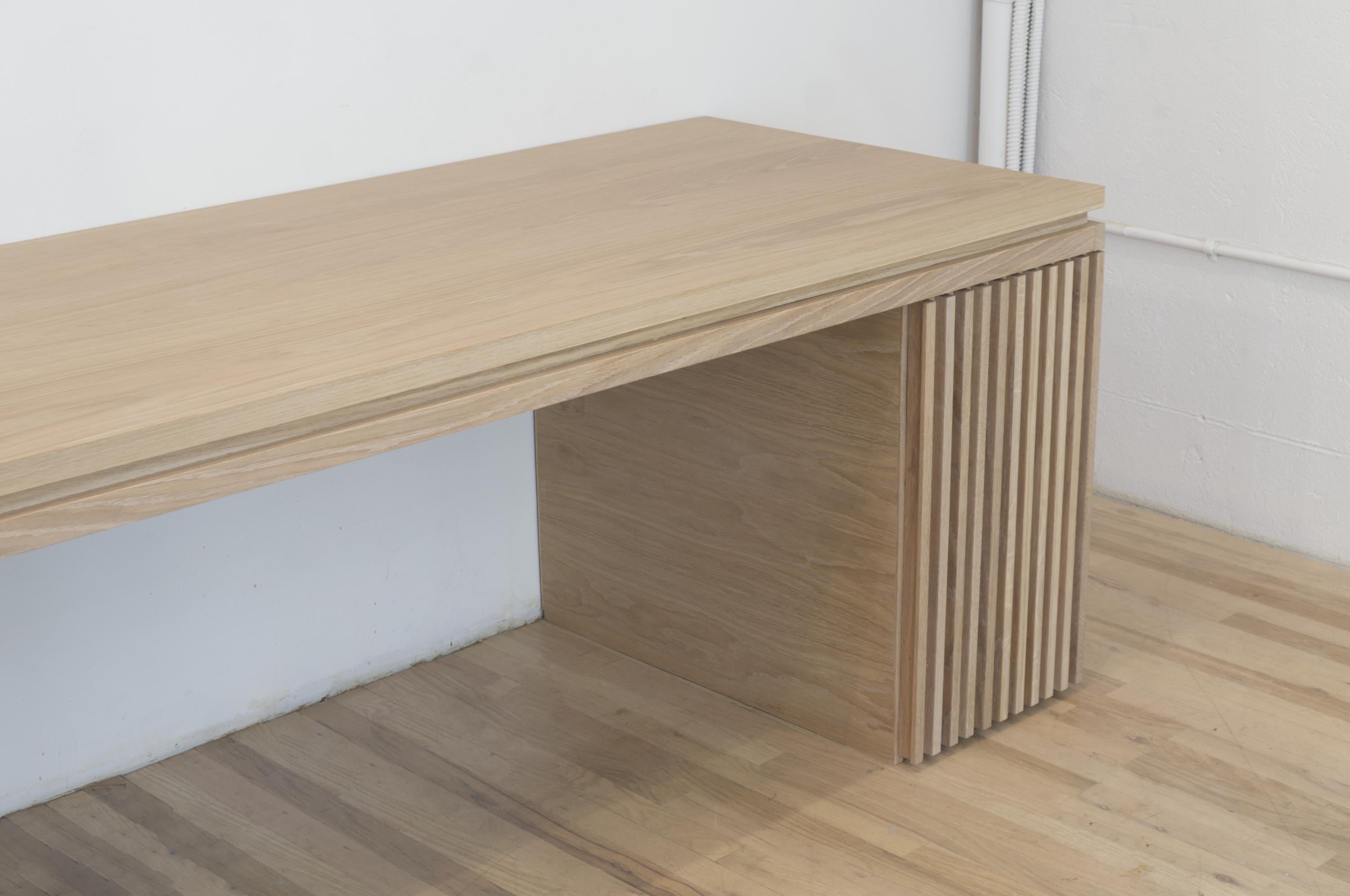 https://a.1stdibscdn.com/white-oak-worth-worth-table-slatted-for-sale-picture-2/f_55692/f_321182221673211528987/Corner_Shot_master.jpg