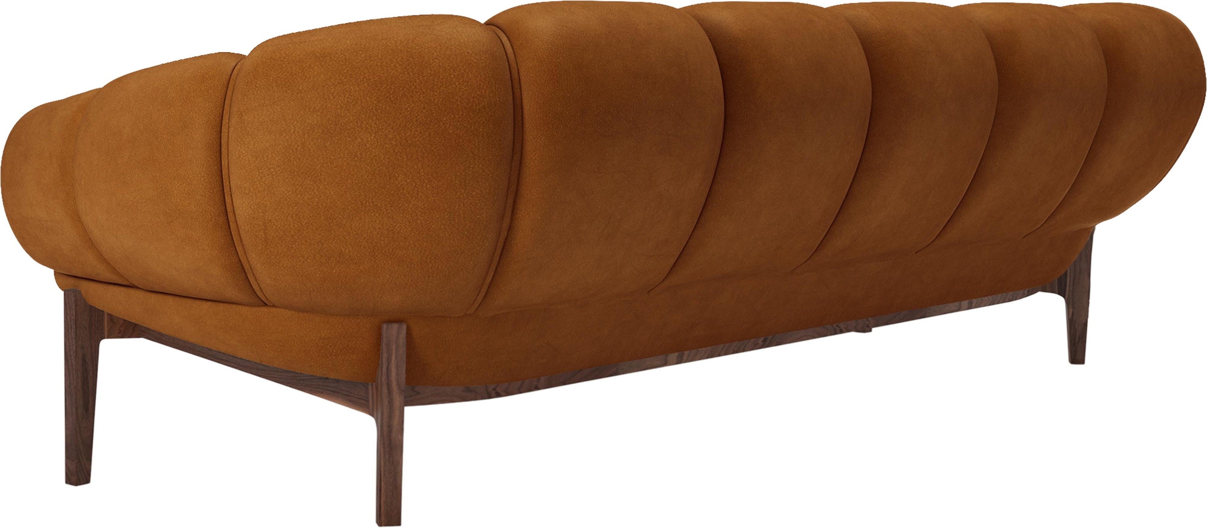 https://a.1stdibscdn.com/leather-croissant-sofa-by-illum-wikkels-for-gubi-with-walnut-legs-for-sale-picture-3/f_14472/f_325084421675122747653/Croissant_Sofa_3Seater_Walnut_GUBI_Camois_1708_ItemNr_10079616_B3Q_copy_master.jpg
