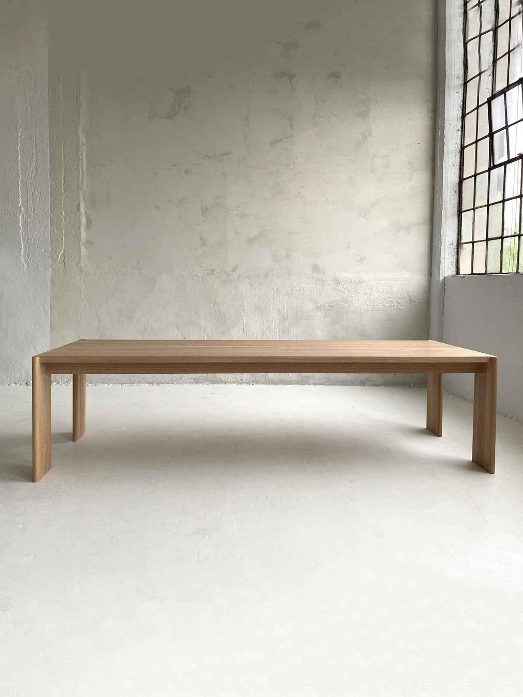 https://a.1stdibscdn.com/handcrafted-curtis-dining-table-solid-white-oak-120l-by-mary-ratcliffe-studio-for-sale-picture-3/f_77712/f_382323821706907607612/Curtis_Table_Vertical_master.jpg
