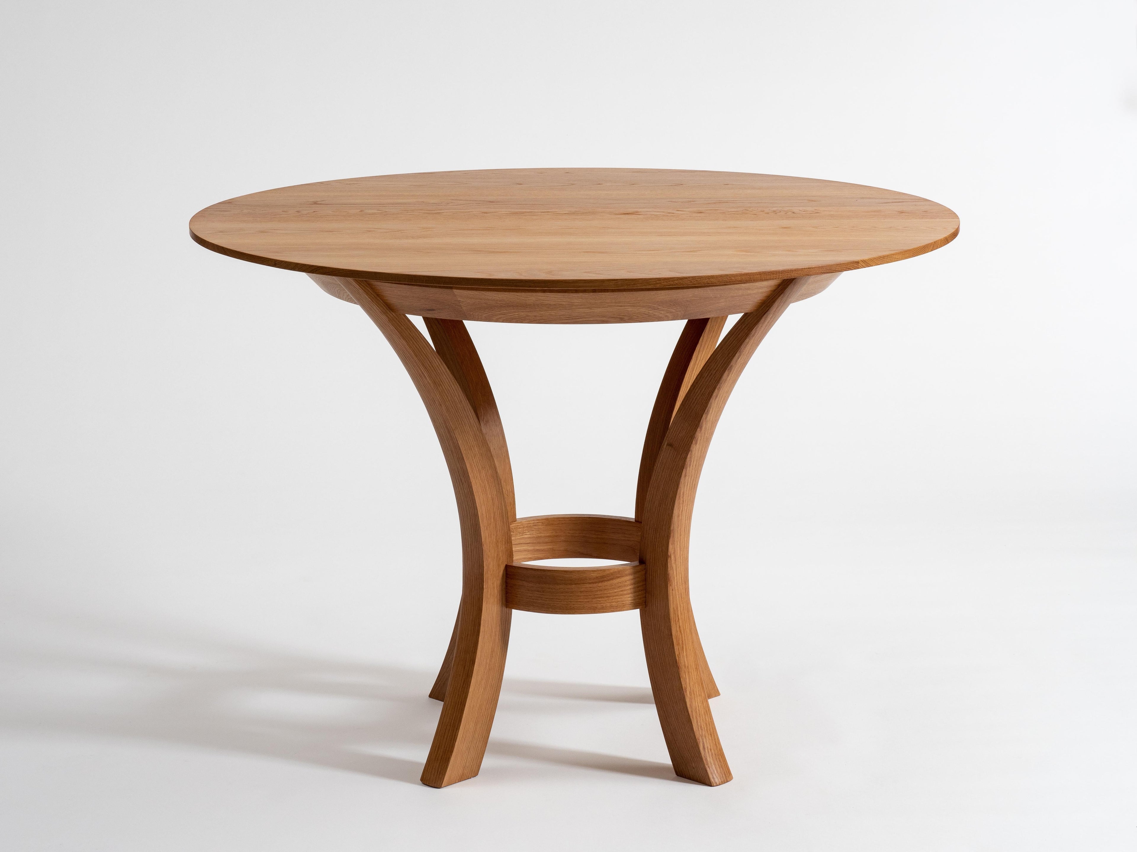 https://a.1stdibscdn.com/contemporary-round-dining-table-42-circle-white-oak-for-sale-picture-5/f_109082/f_493995821774625534873/Custom_Furniture_northern_New_Jersey_White_Oak_Dining_Table_master.jpg