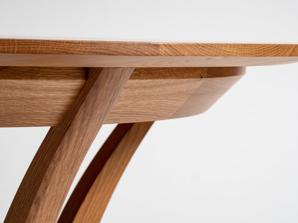 https://a.1stdibscdn.com/contemporary-round-dining-table-42-circle-white-oak-for-sale-picture-4/f_109082/f_493995821774625534915/Custom_Furniture_northern_New_Jersey_white_oak_dining_table_leg_detail_master.jpg
