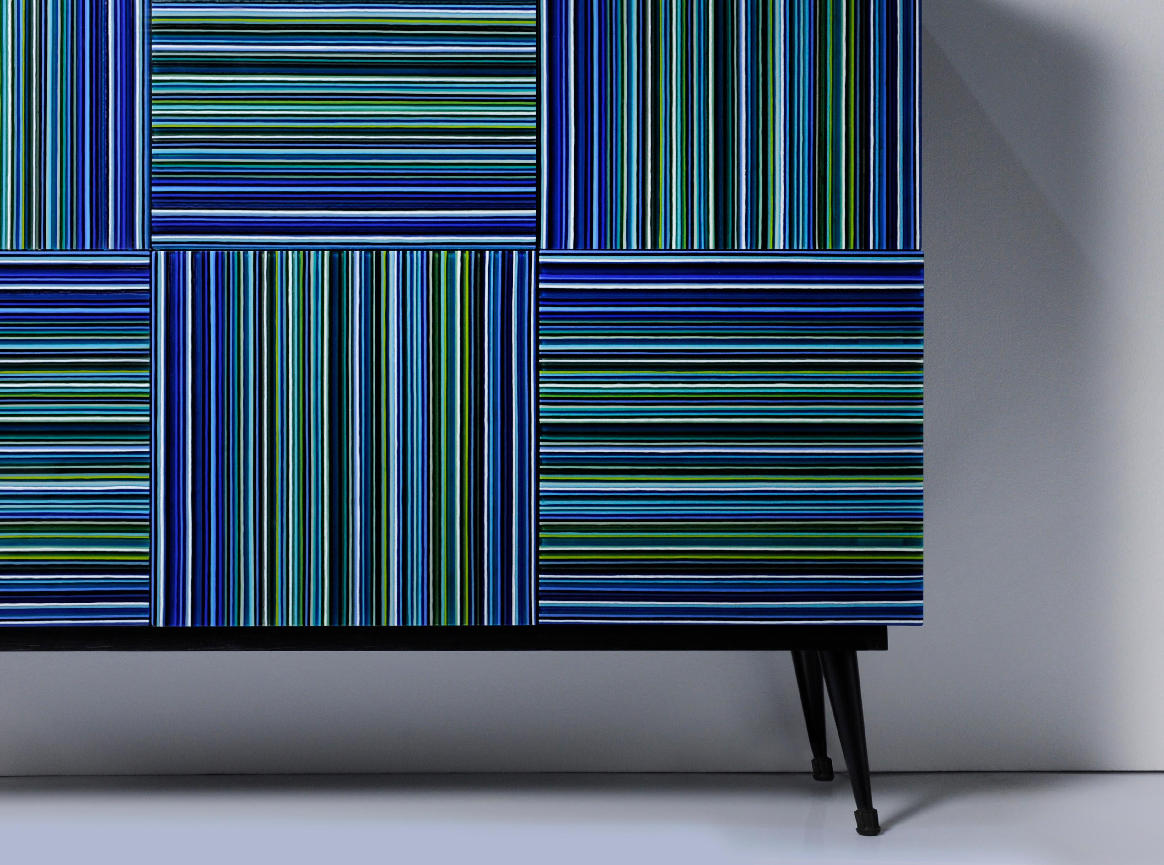 https://a.1stdibscdn.com/cabinet-striped-multi-color-glass-doors-by-orfeo-quagliata-for-sale-picture-3/f_20343/f_219274521609035857451/_D3A4745_master.jpg