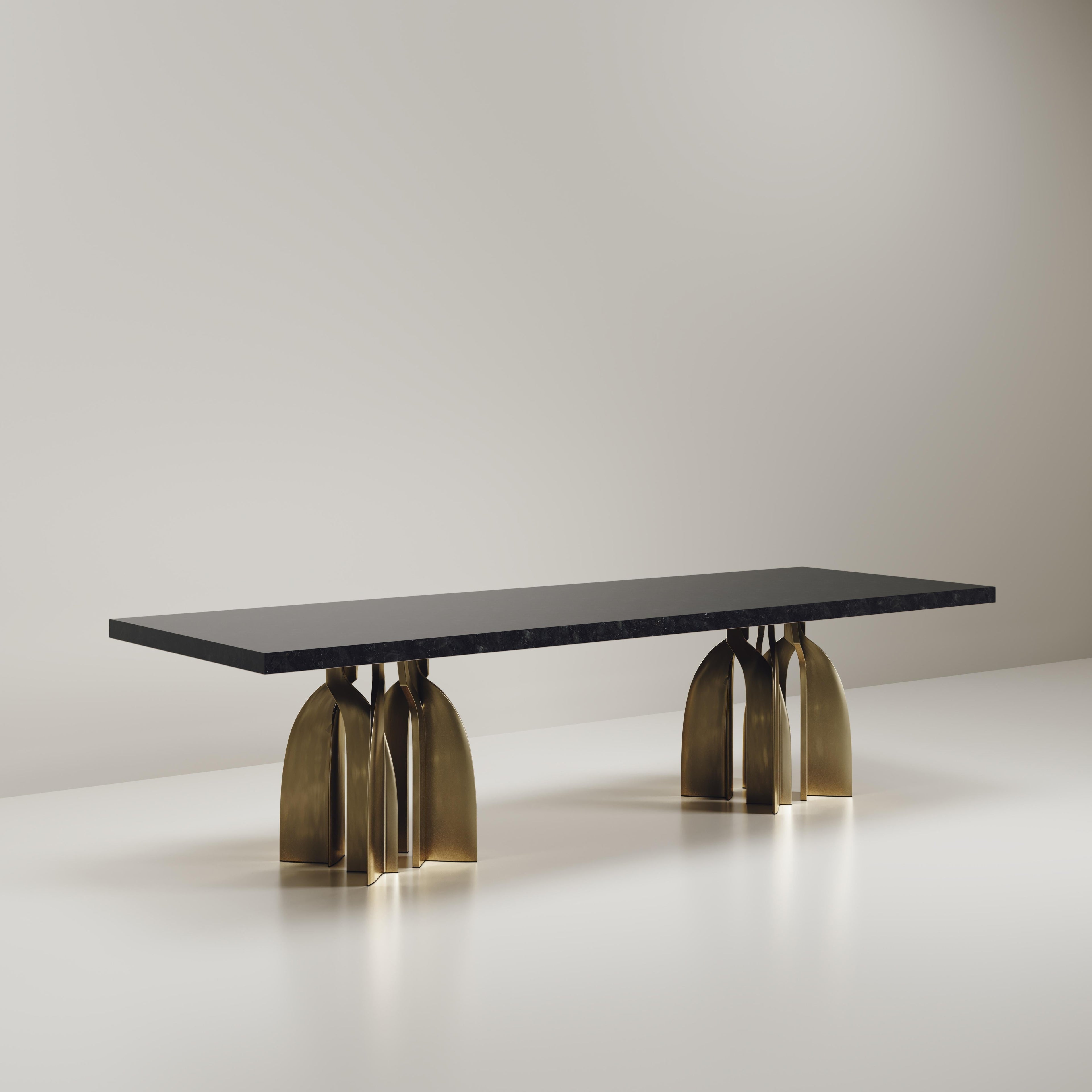 https://a.1stdibscdn.com/set-of-sculptural-chairs-and-dining-table-in-shell-and-brass-by-kifu-paris-for-sale-picture-3/f_45491/f_263336321638275755405/D7157_BLANC0000_L9_master.jpeg