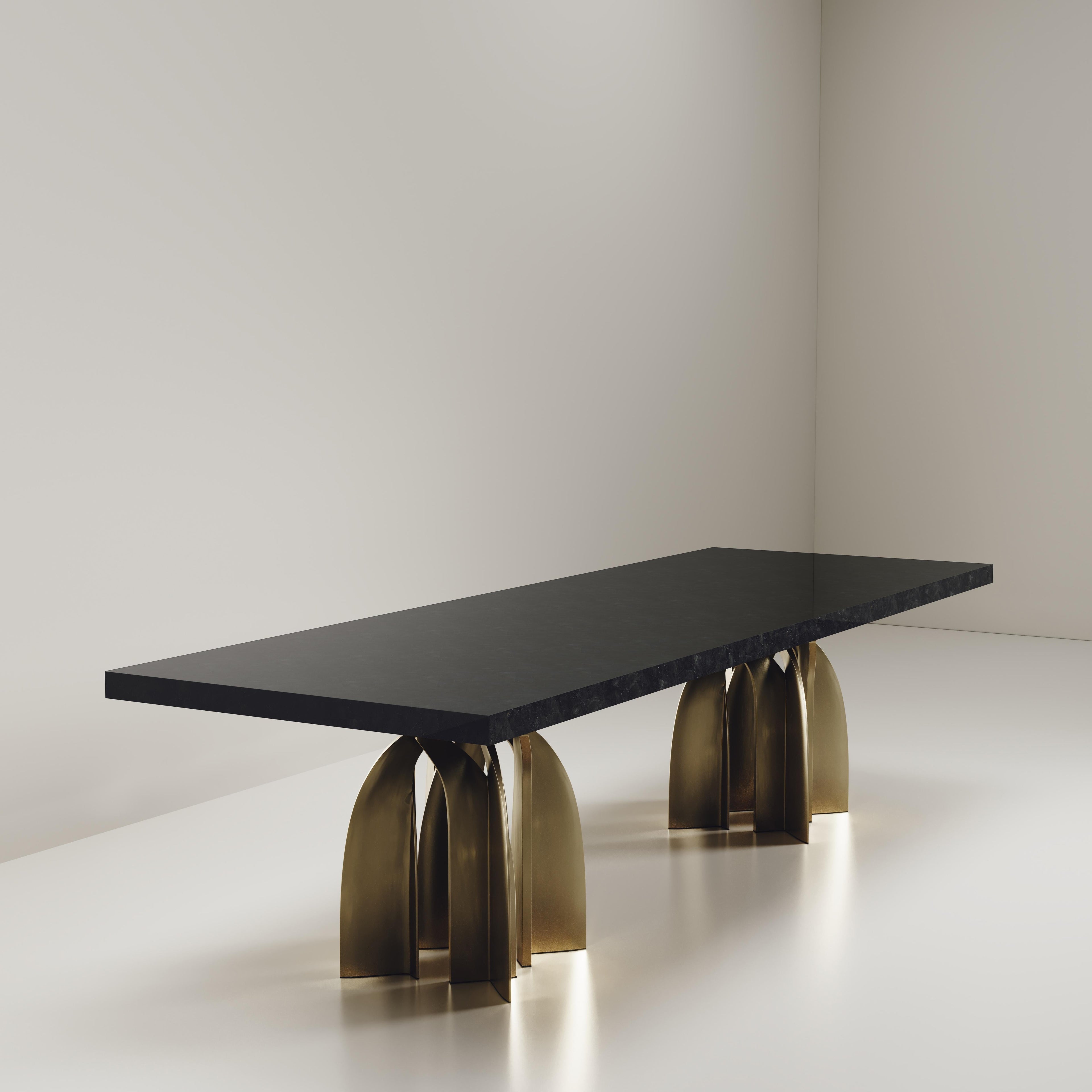 https://a.1stdibscdn.com/set-of-sculptural-chairs-and-dining-table-in-shell-and-brass-by-kifu-paris-for-sale-picture-4/f_45491/f_263336321638275756057/D7157_BLANC0002_L9_master.jpeg