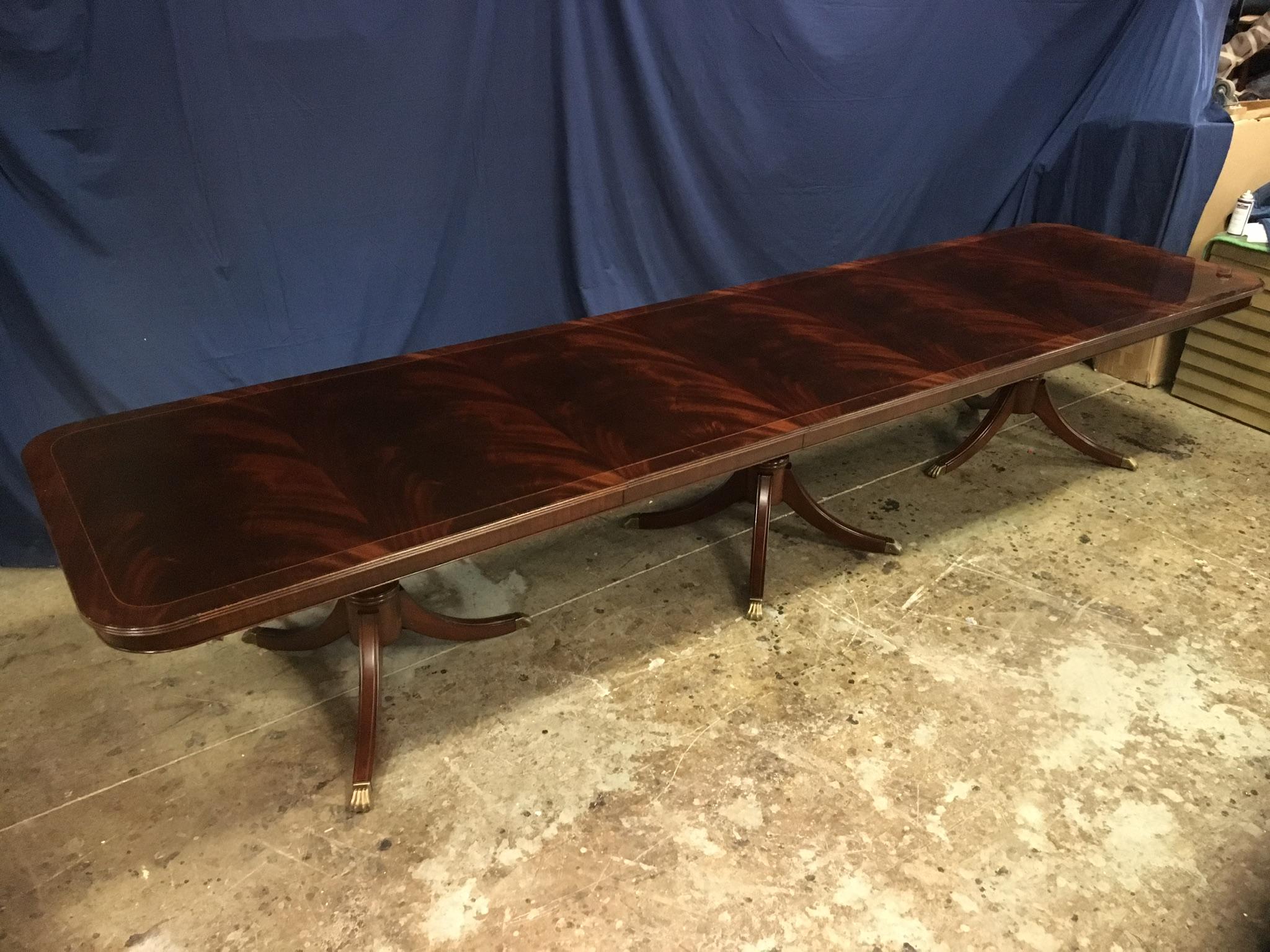 https://a.1stdibscdn.com/custom-large-16-ft-mahogany-georgian-style-dining-table-by-leighton-hall-for-sale-picture-4/f_44162/f_153001811561986889471/D76C6E32_F5B7_48DE_BDA7_0F37F976D3DD_master.jpeg