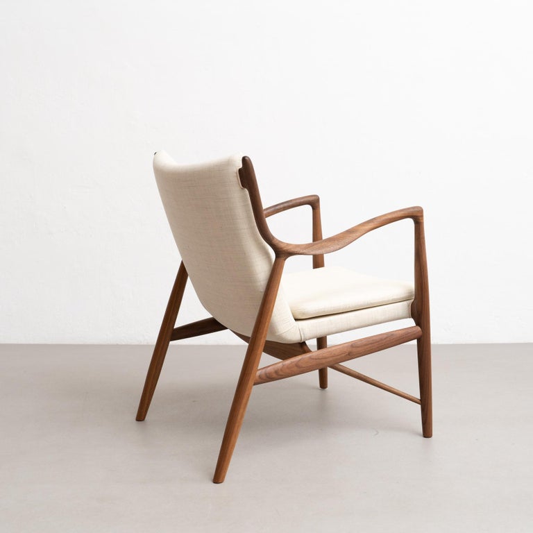 https://a.1stdibscdn.com/finn-juhl-45-chair-wood-and-fabric-for-sale-picture-6/f_14272/f_387727821710009576544/DADA27022024_203_master.jpg?width=768