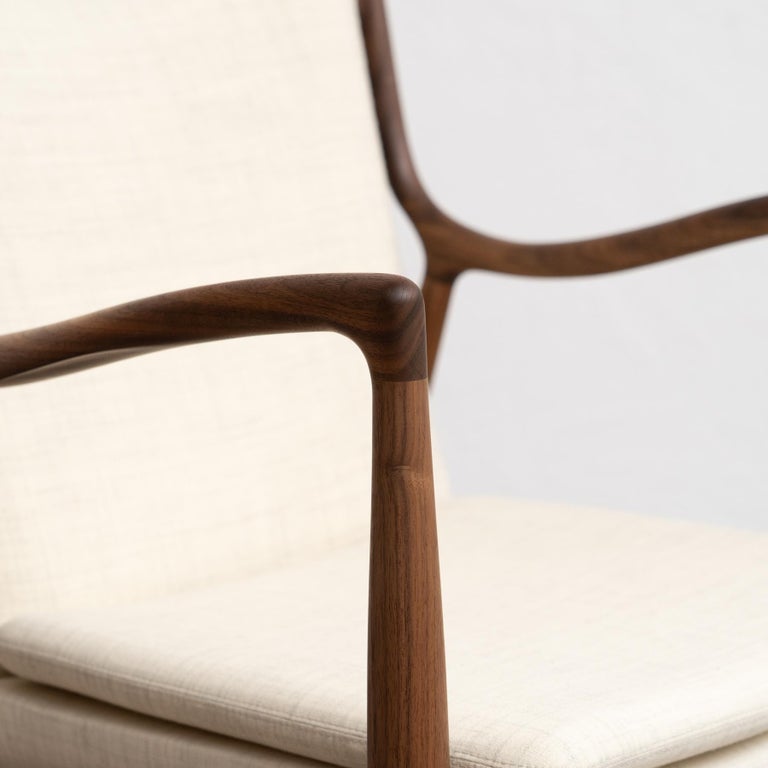 https://a.1stdibscdn.com/finn-juhl-45-chair-wood-and-fabric-for-sale-picture-10/f_14272/f_387727821710009578255/DADA27022024_207_master.jpg?width=768