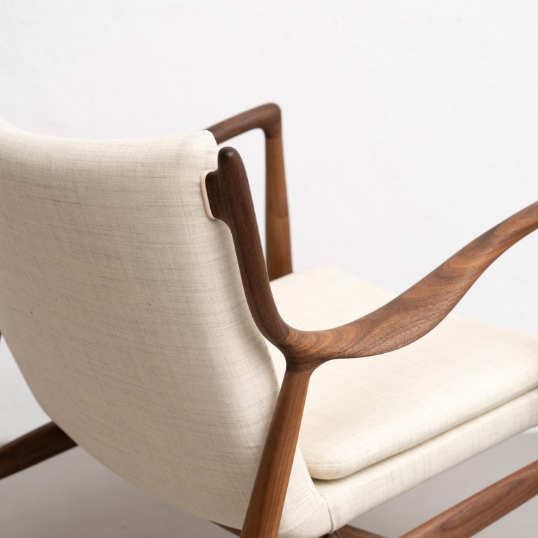 https://a.1stdibscdn.com/finn-juhl-45-chair-wood-and-fabric-for-sale-picture-13/f_14272/f_387727821710009578377/DADA27022024_210_master.jpg?width=768